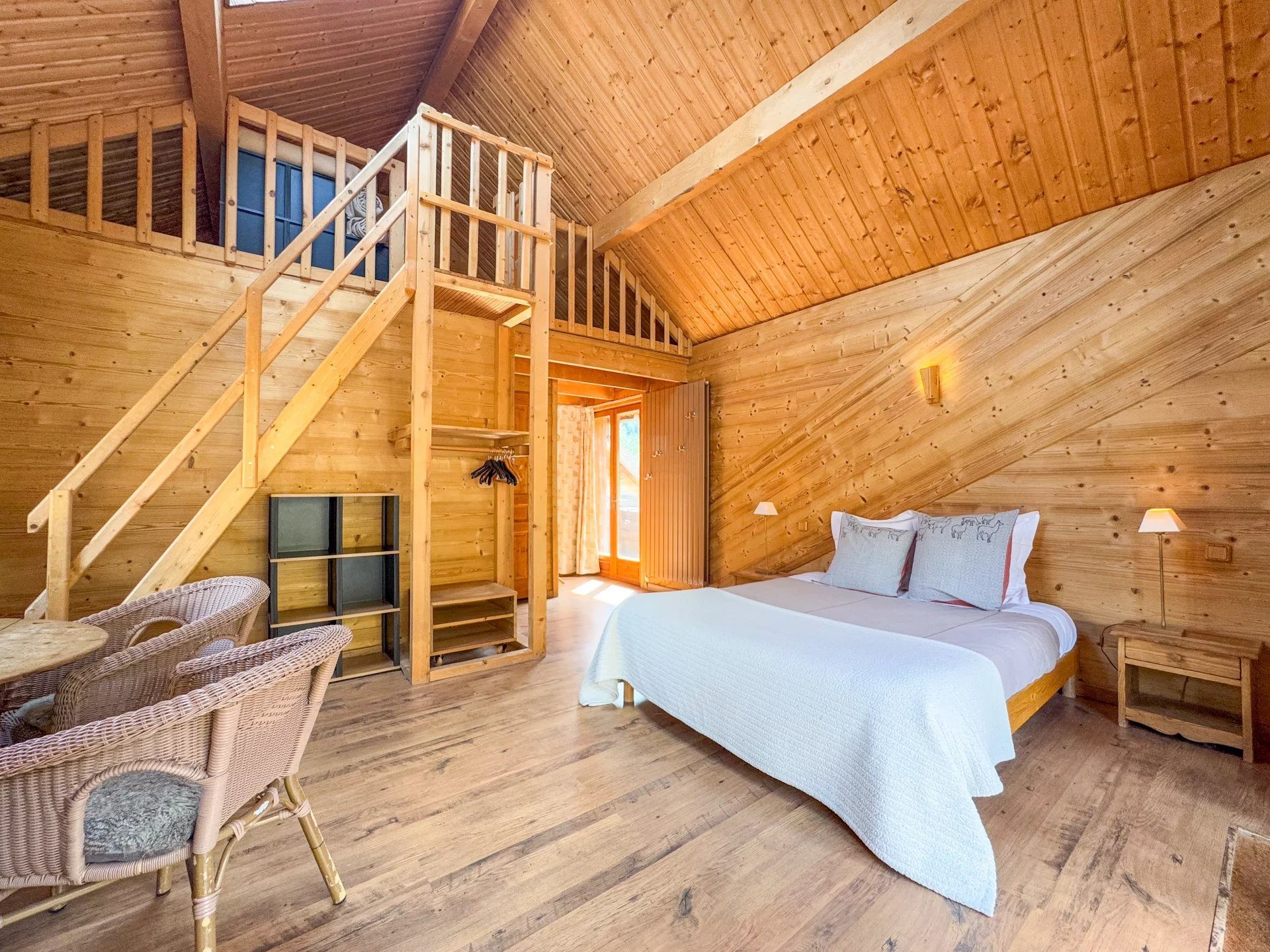 Real Estate Complex 3 Chalets NEVACHE 3