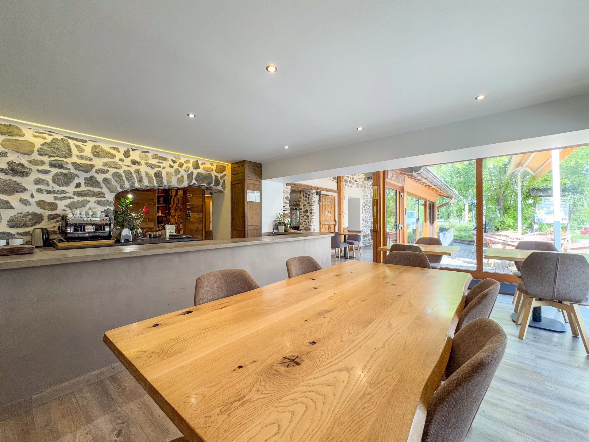 Real Estate Complex 3 Chalets NEVACHE 4