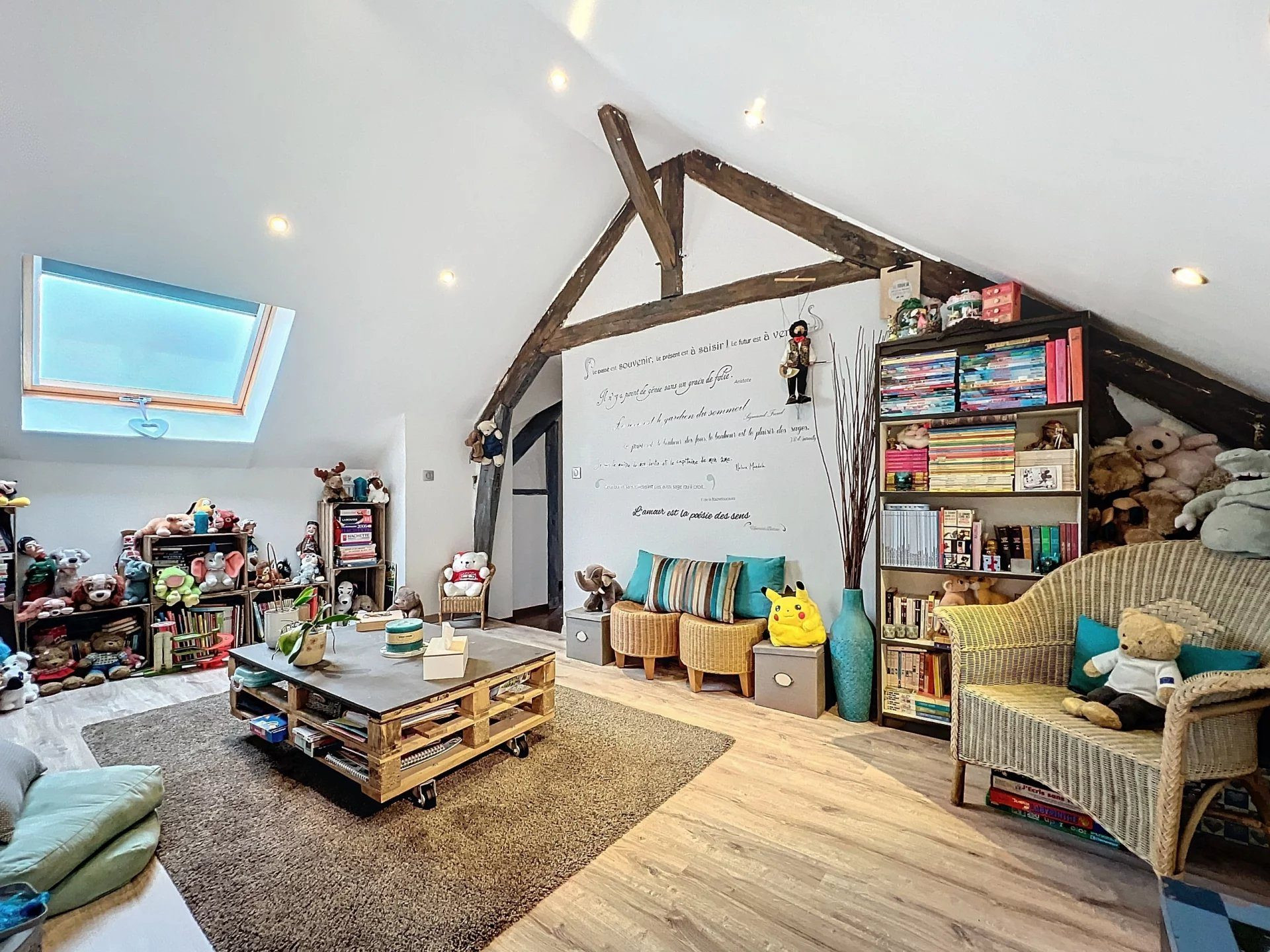 Maison 8 pièces 285 m² · à La Grande-Paroisse · 285 m² · 515 000 €