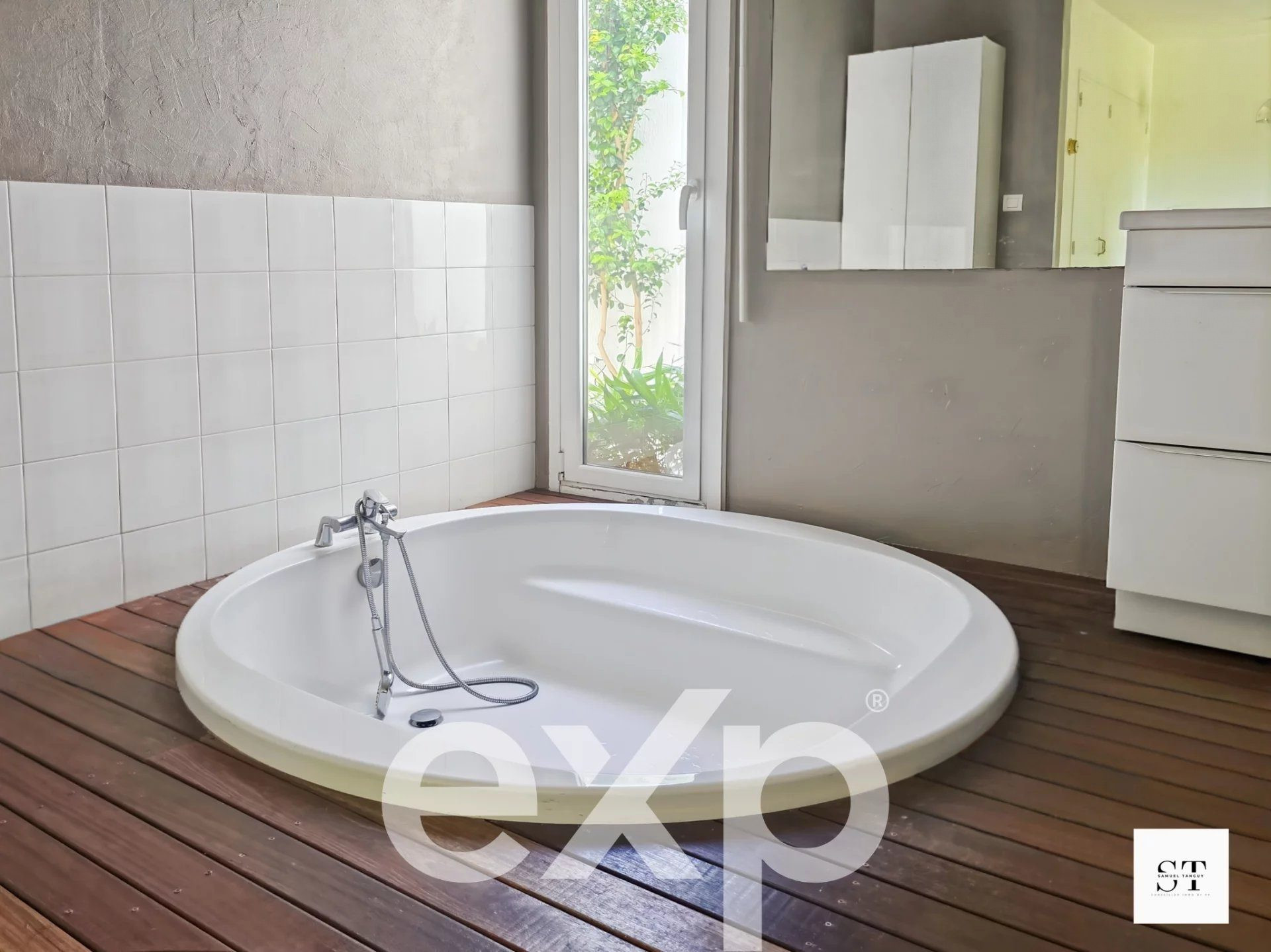 Maison à vendre à Saint-Sébastien-sur-Loire, 255 m²