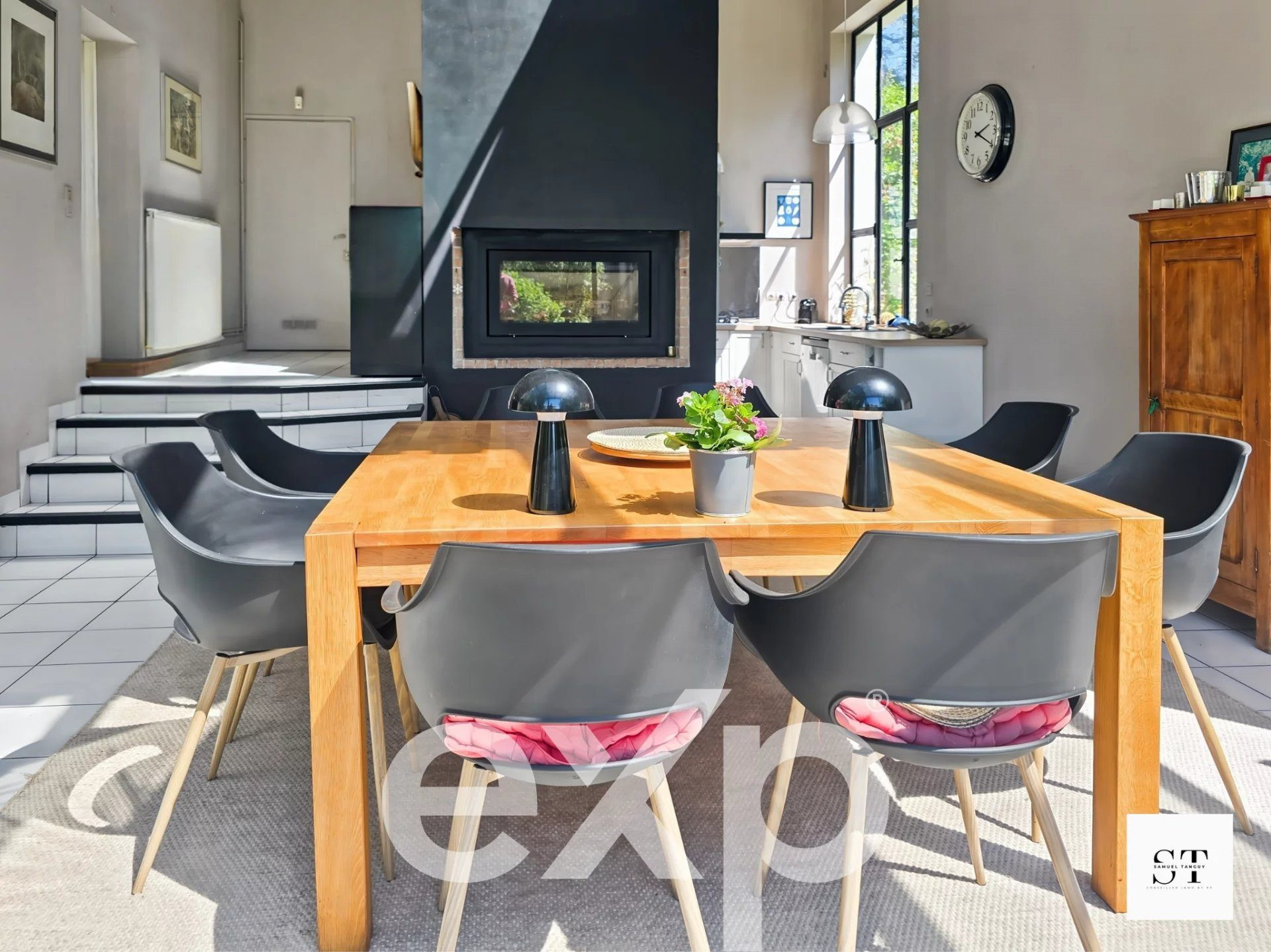 Maison à vendre à Saint-Sébastien-sur-Loire, 255 m²