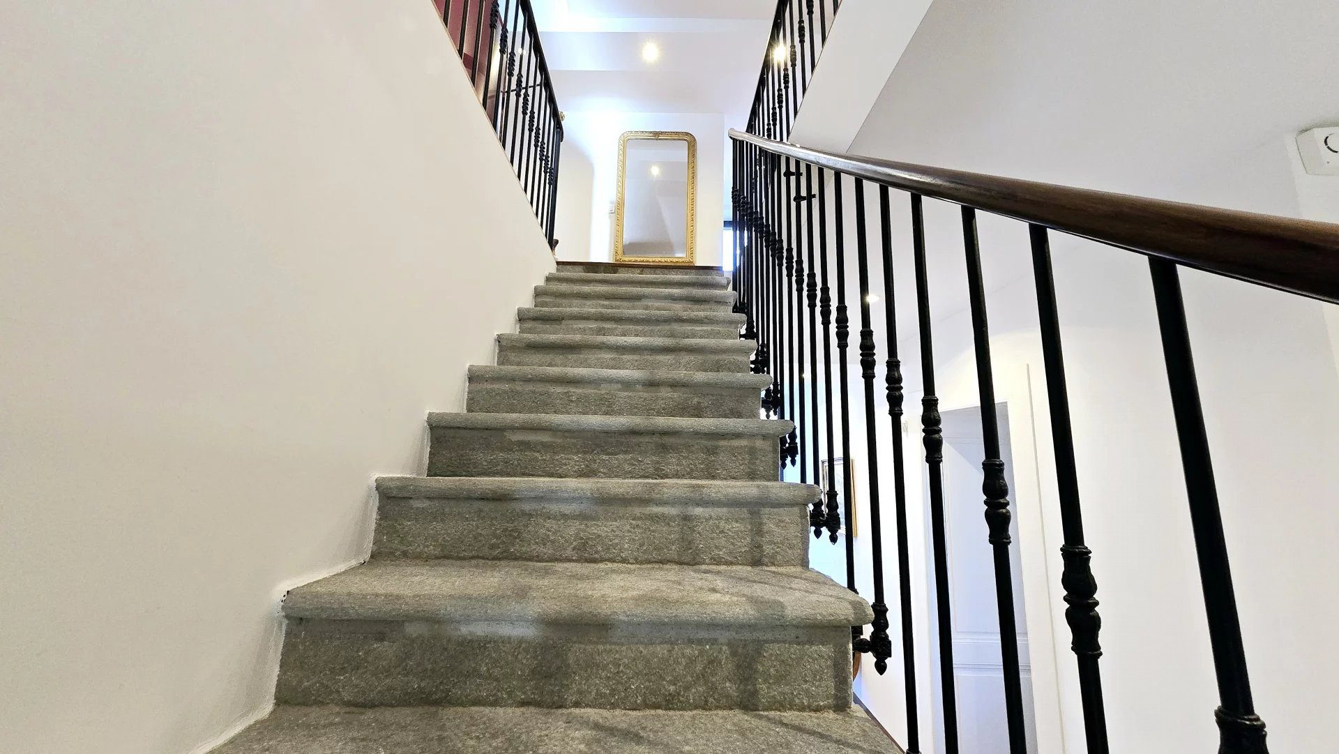 Maison 10 pièces 600 m² · à Pers-Jussy · 600 m² · 5 250 000 €