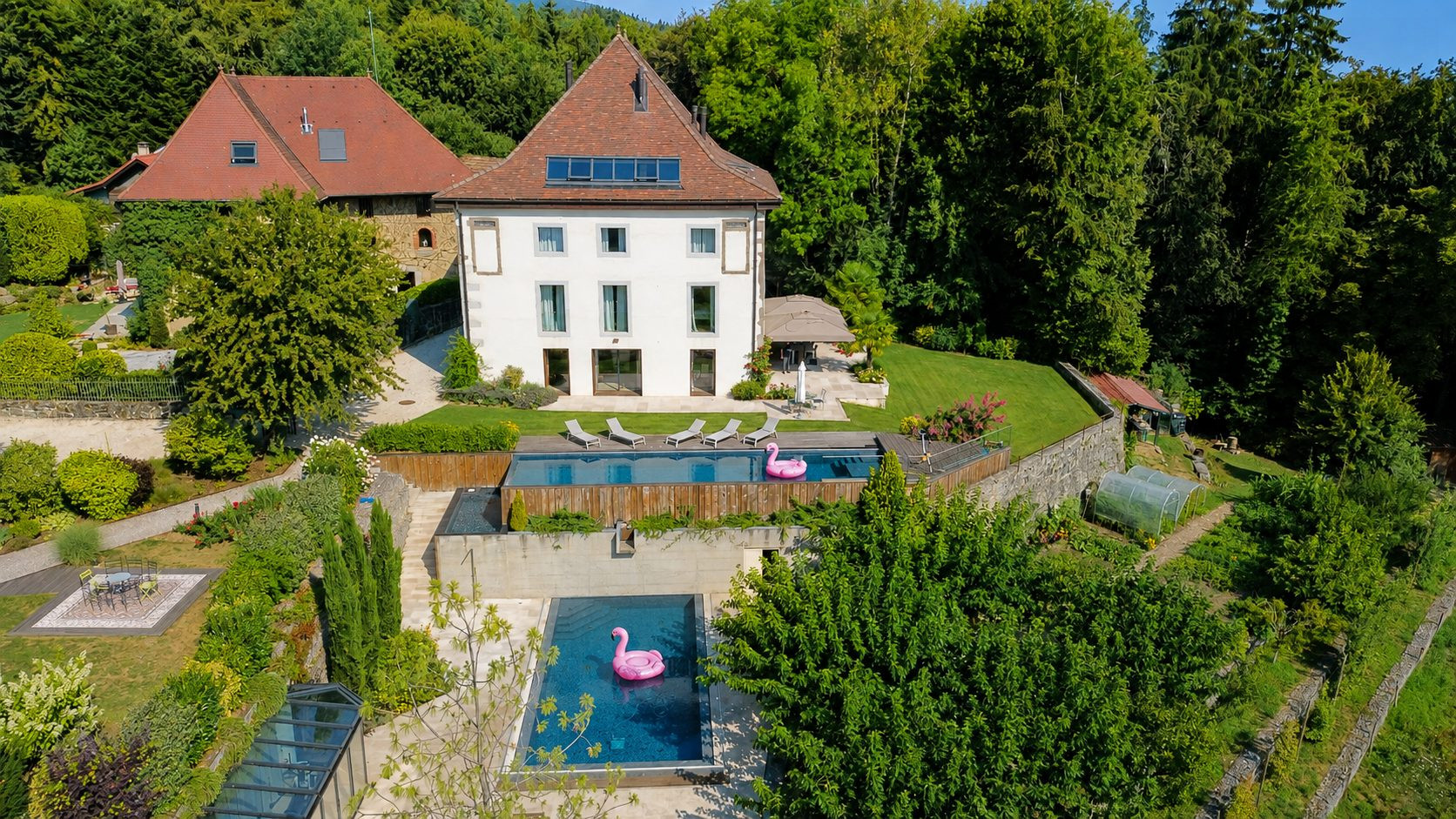EXCEPTIONAL PROPERTY – 600 M² BOURGEOIS MANSION AT THE HEART OF A 4-HECTARE ESTATE 3