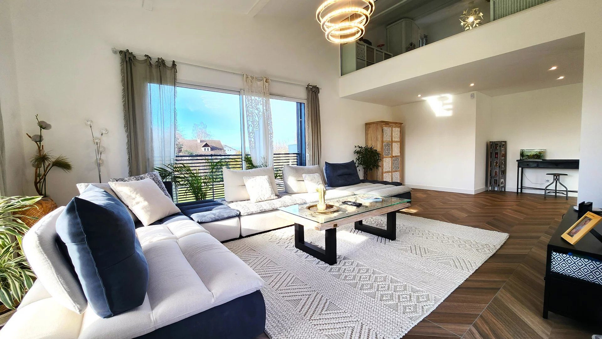 Maison à vendre à Anthy-sur-Léman, 437 m²