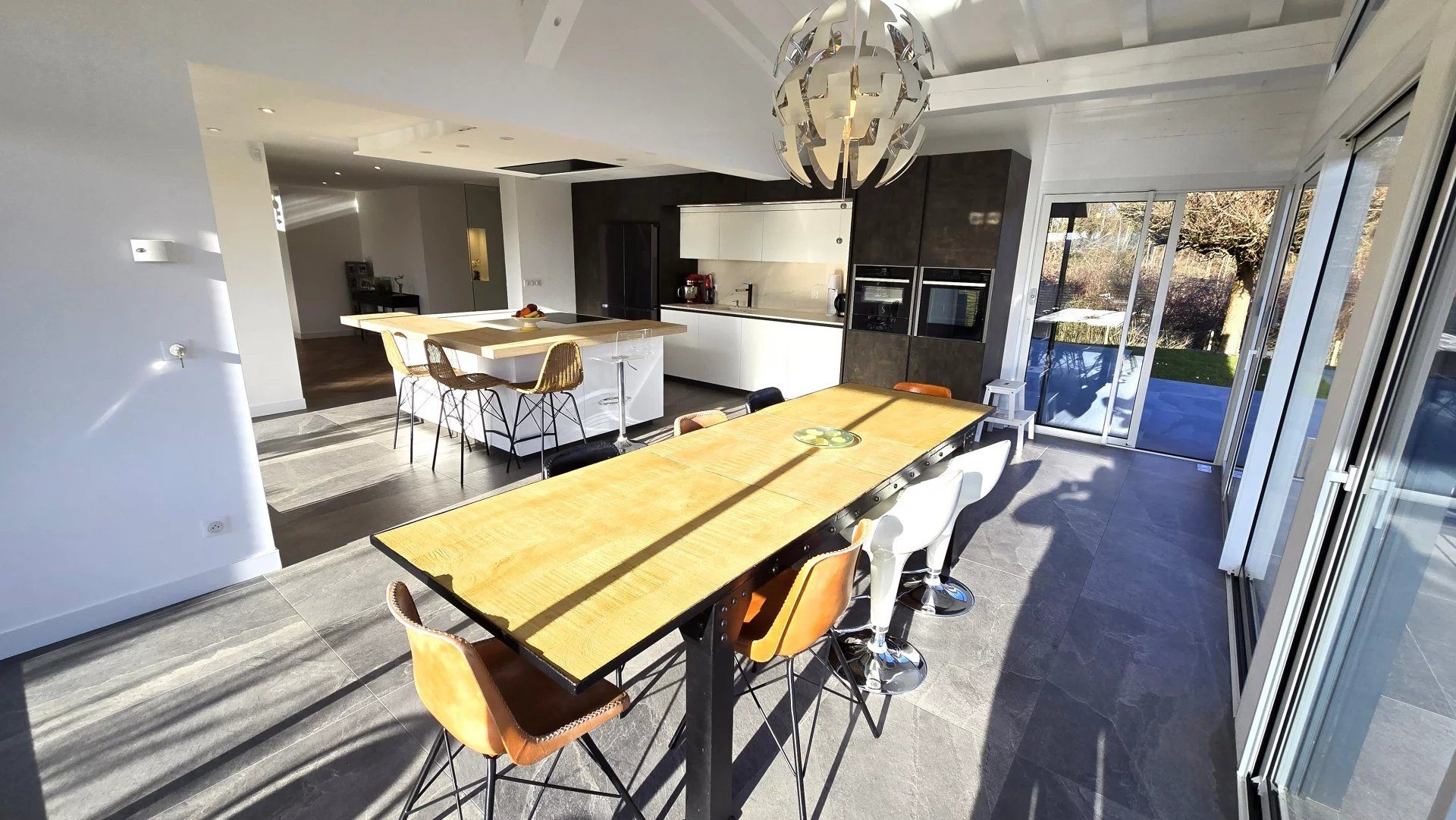 Maison à vendre à Anthy-sur-Léman, 437 m²