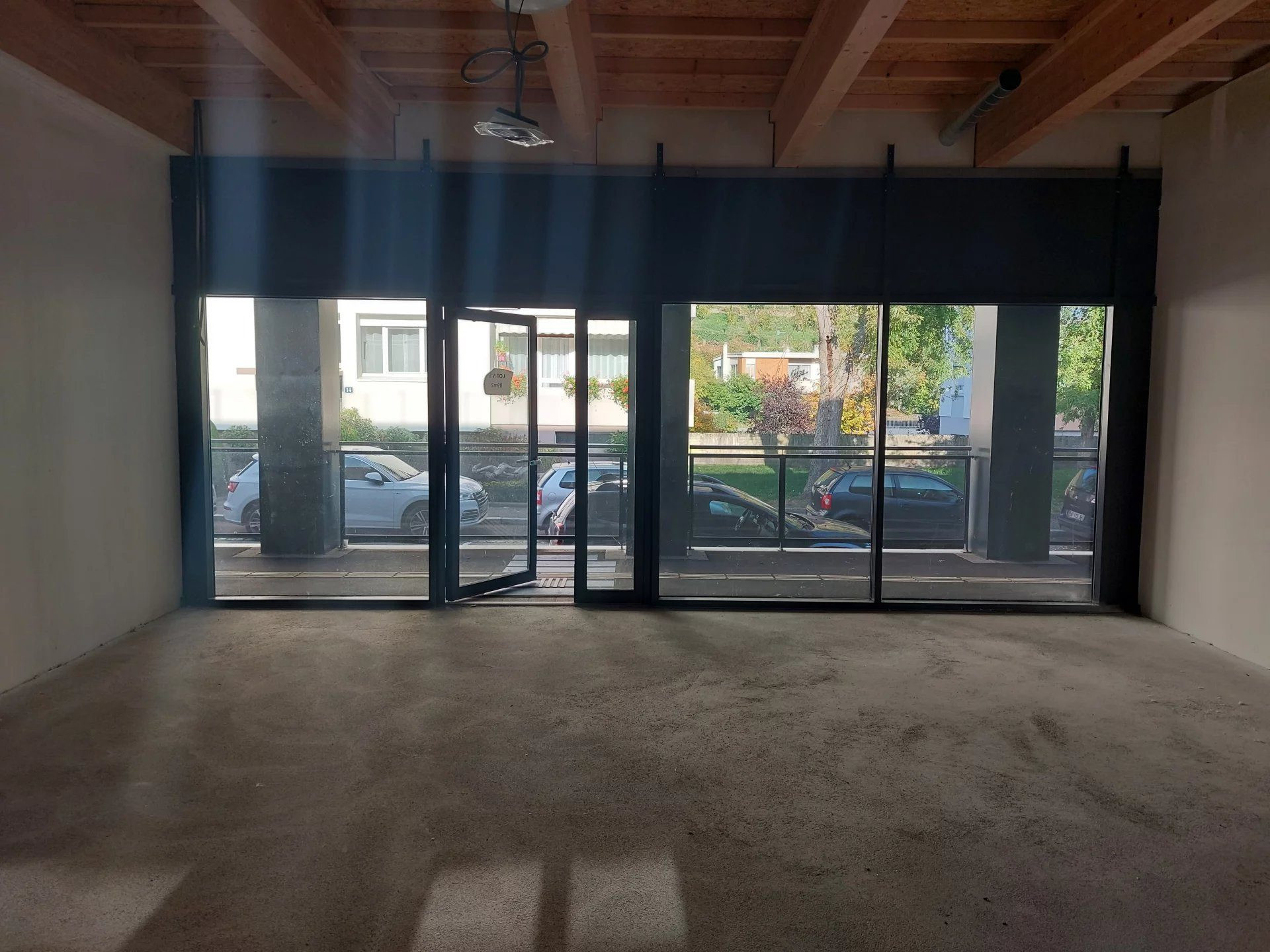 COMMERCIAL SPACE FOR SALE GUEBWILLER 5