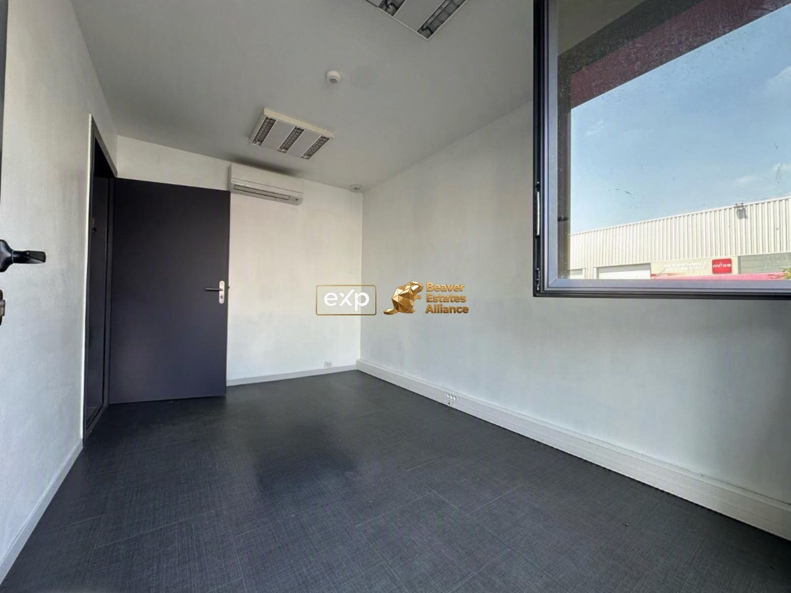 Immobilier pro à vendre à Tresses
