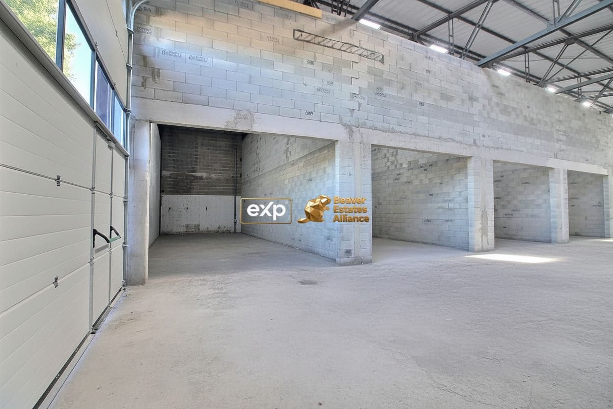 Immobilier pro à vendre à Orange