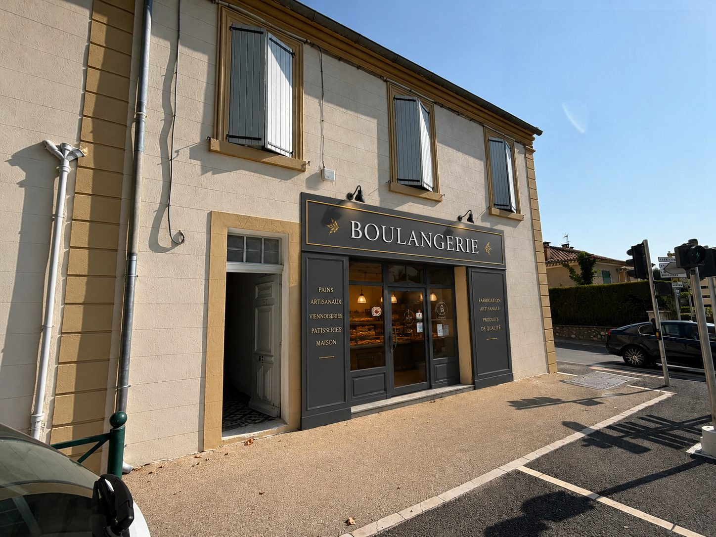Immobilier pro à vendre à Volonne