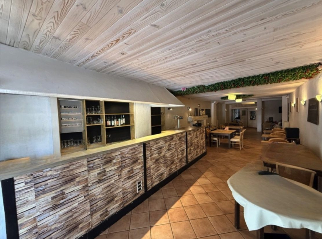 Murs d'un restaurant en hyper centre ville