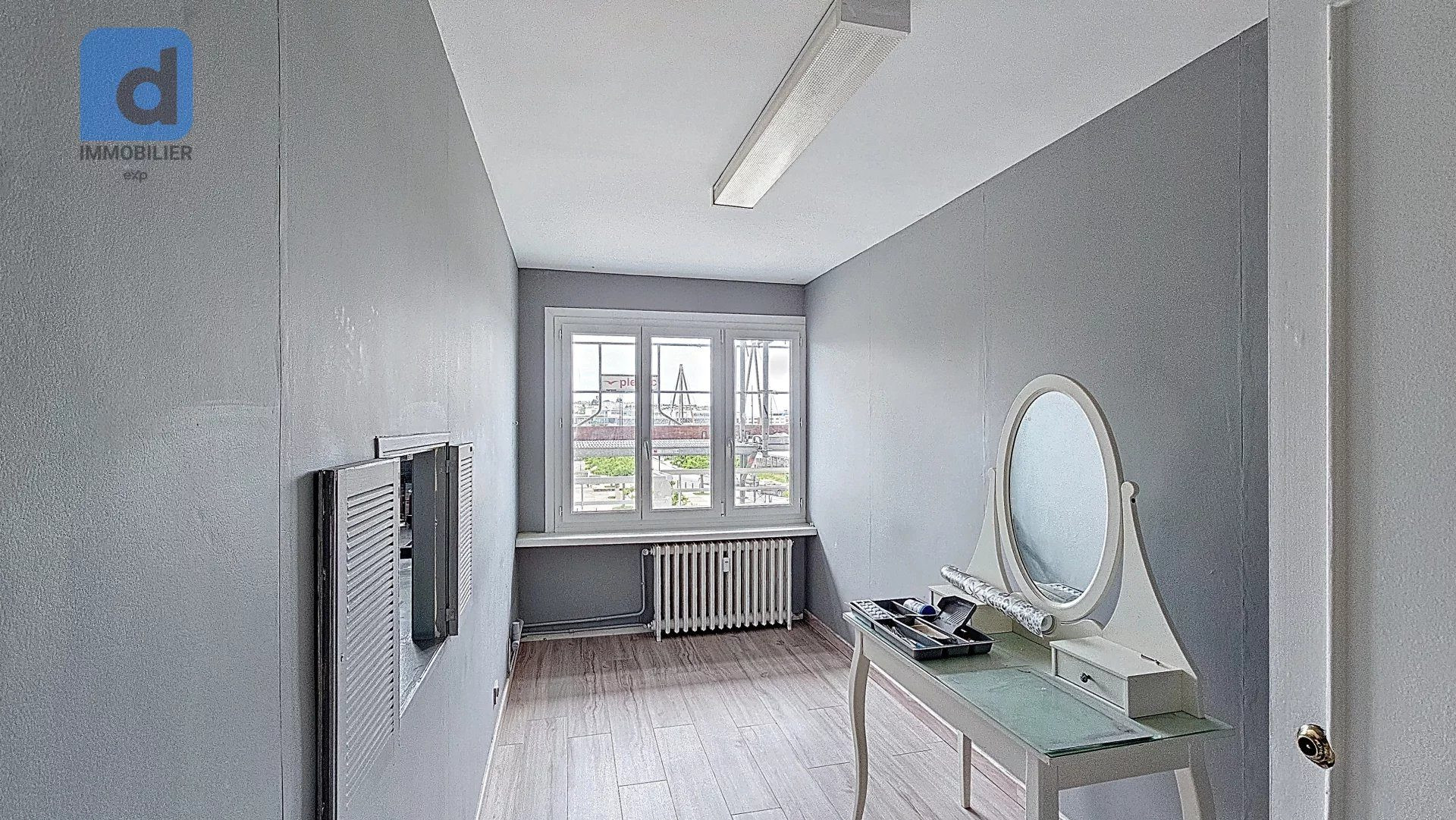 Office in Boulogne-sur-Mer - 120 m² - Prime Location 4