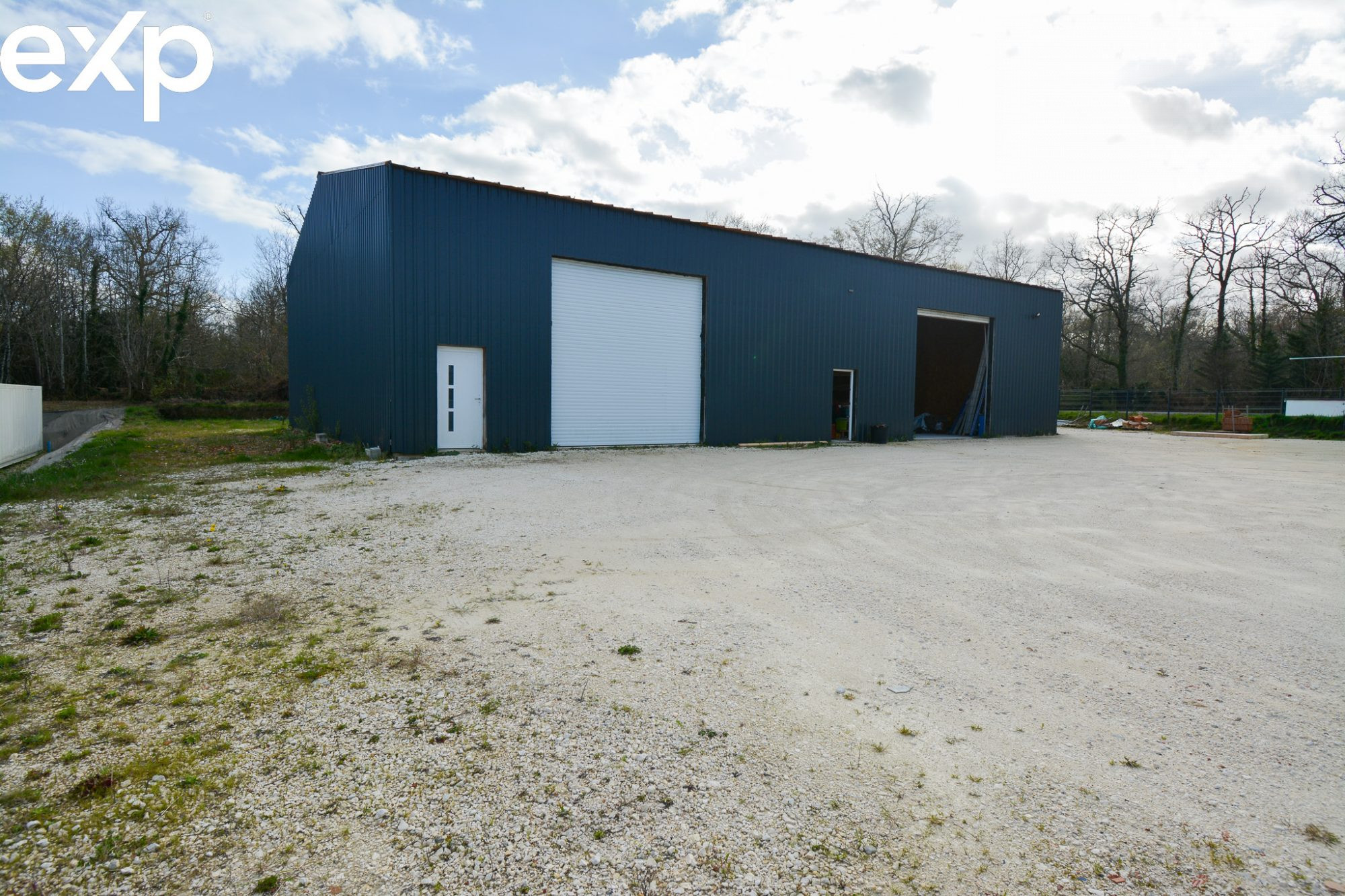 Commercial Real Estate for sale in Targon