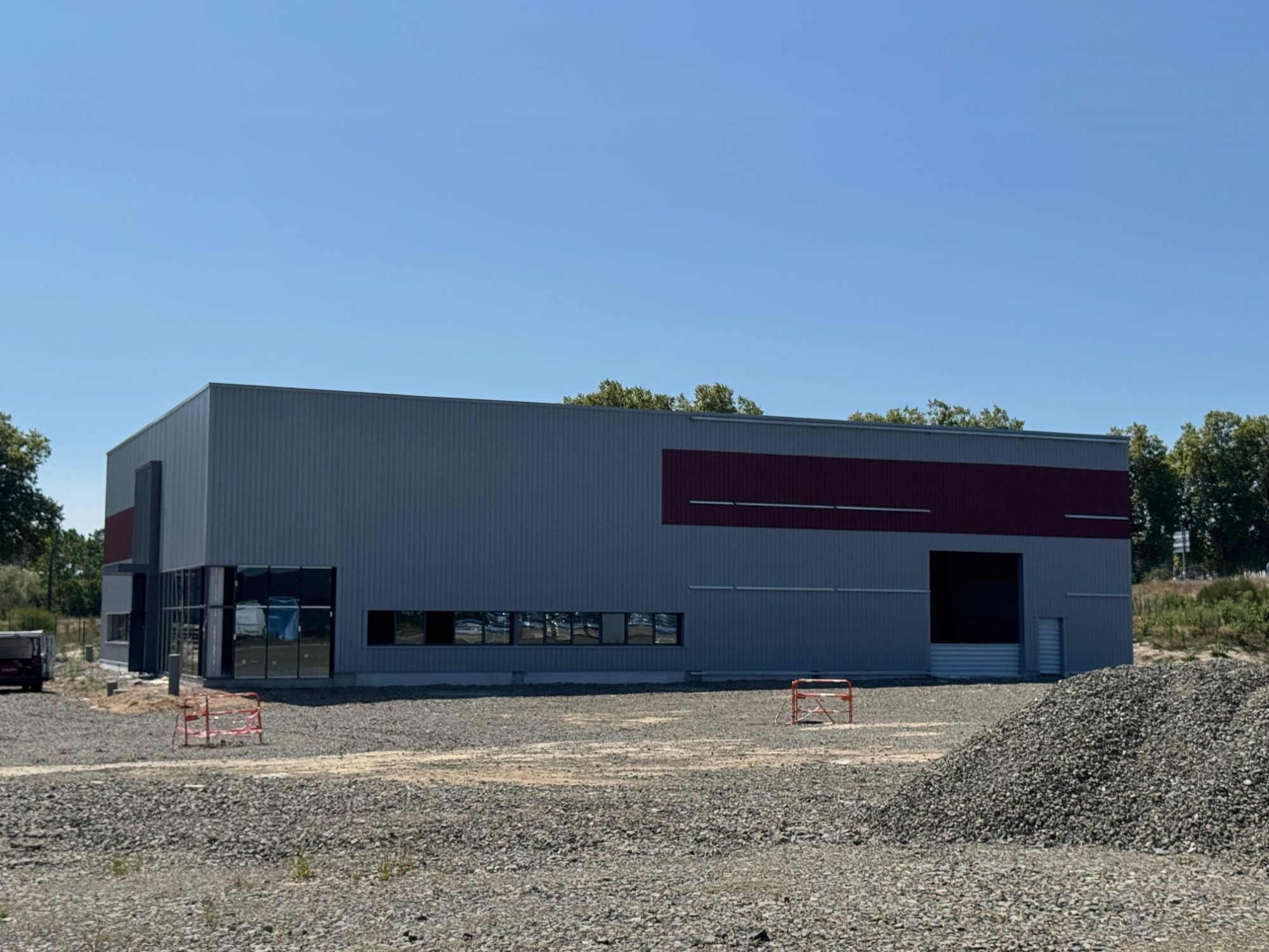 Immobilier pro à vendre à Mées