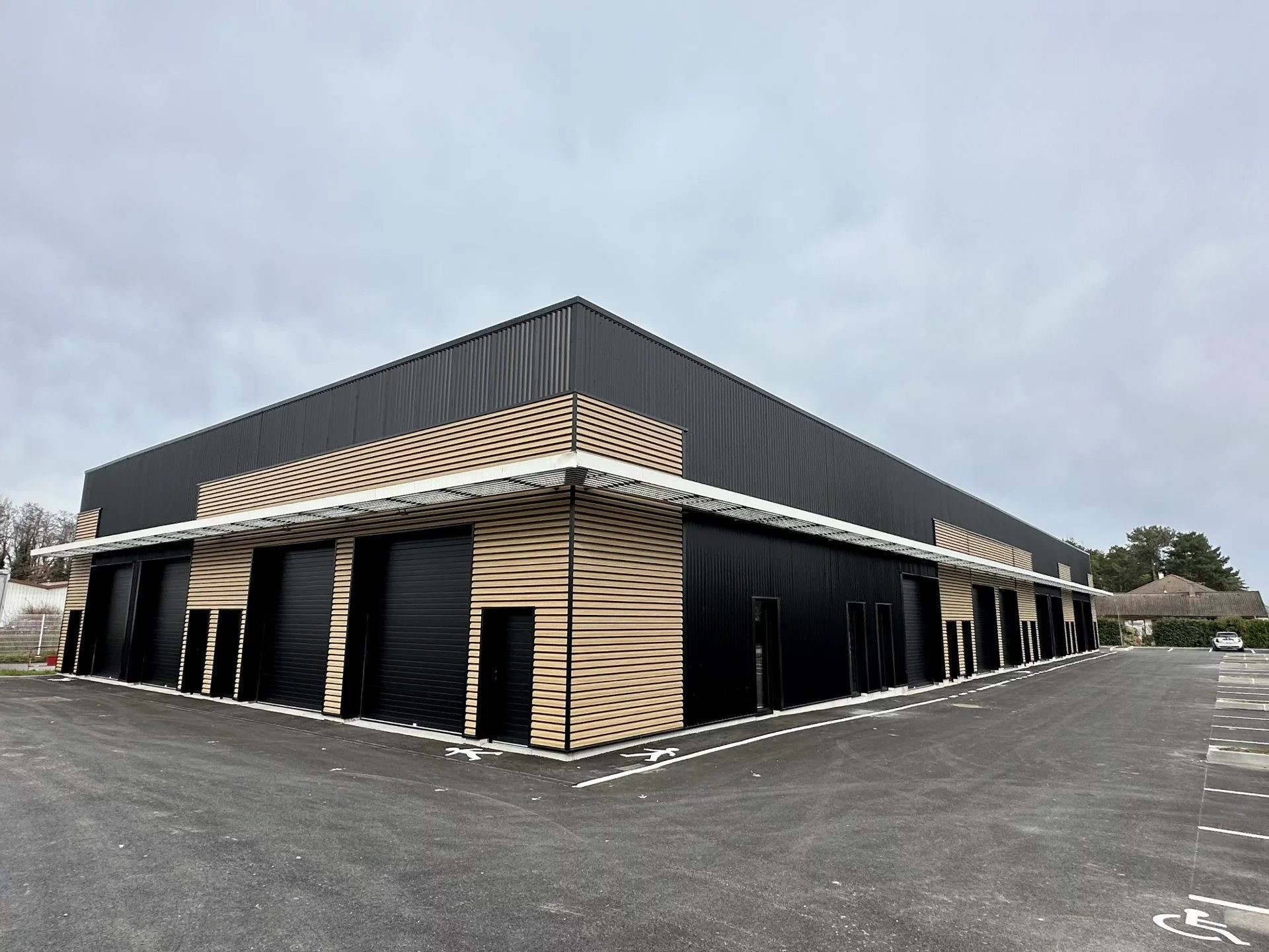 Immobilier pro à vendre à Publier