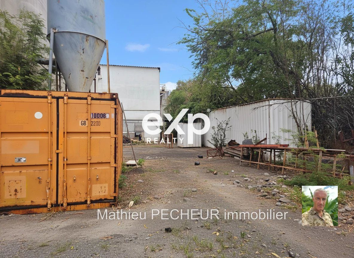 LE PORT / LOCAL DE 500 m2
