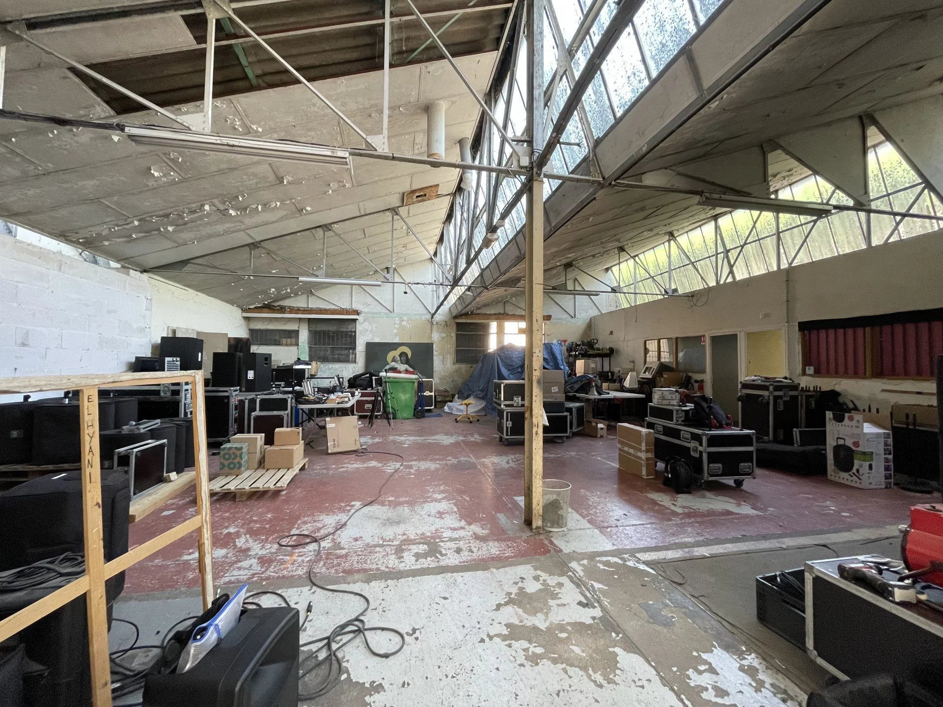 ENTREPOT - 500m2 - DRAVEIL 91210 - QUARTIER VILLA