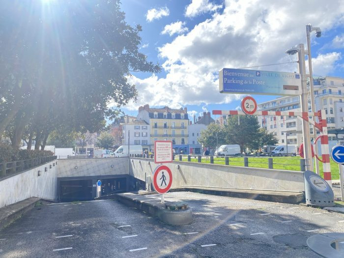 Immobilier pro à vendre à Vichy
