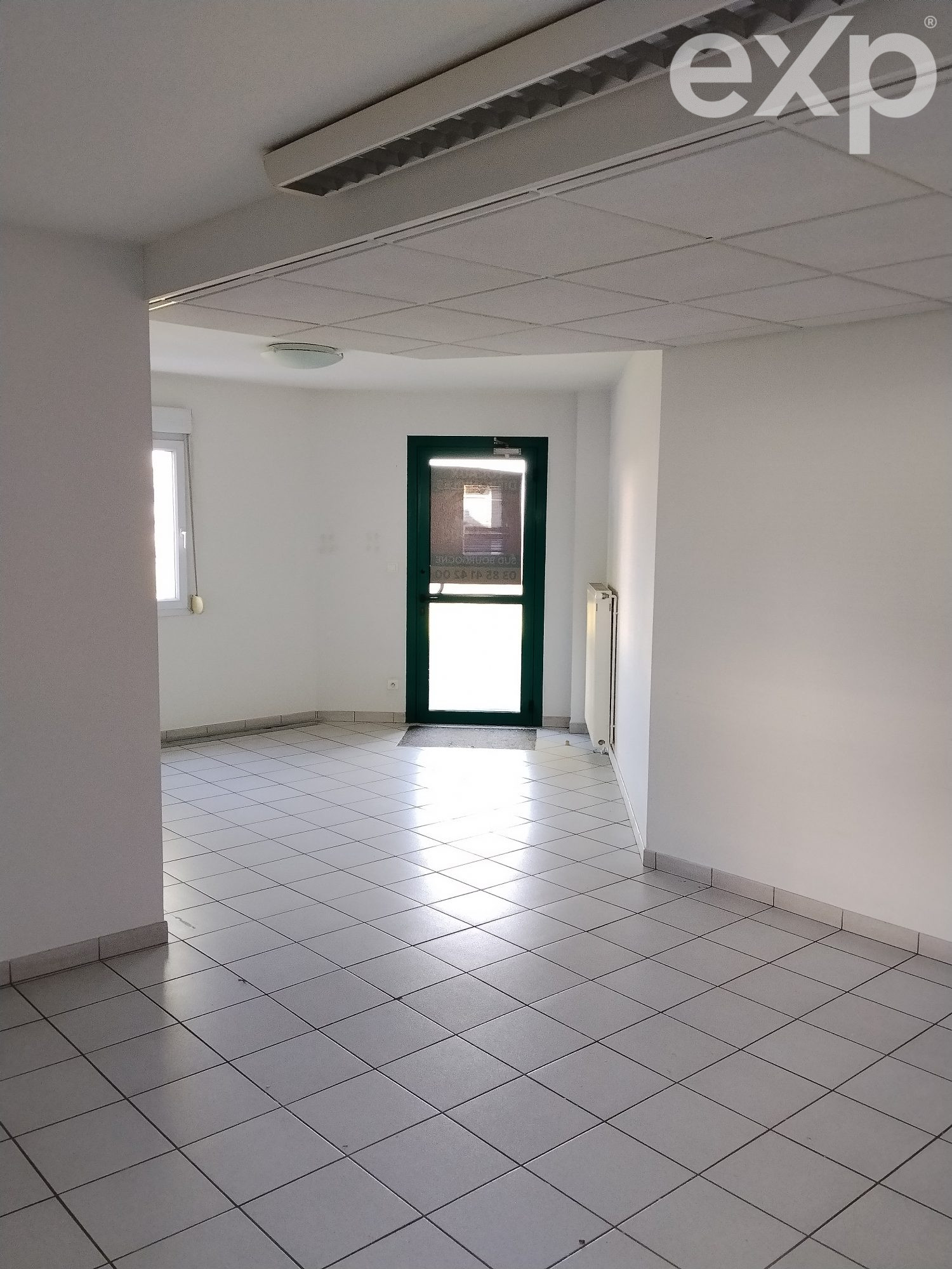 Former dental office or professional space 4