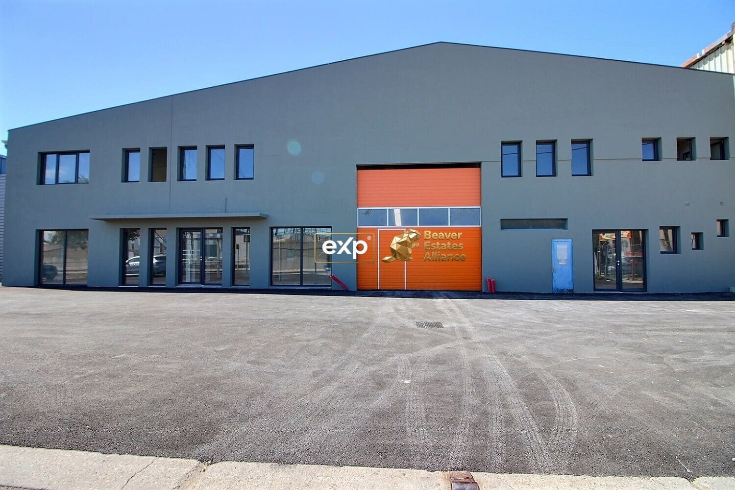 Immobilier pro à vendre à Orange