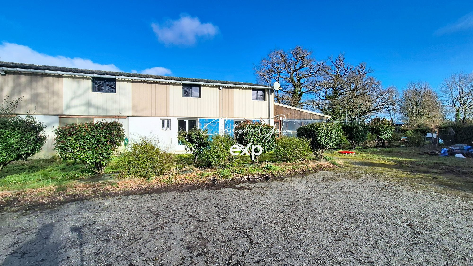 Commercial Real Estate for sale in Val-d’Oire-et-Gartempe