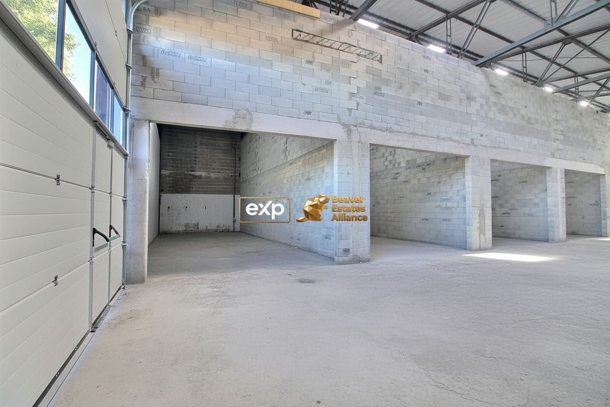 STORAGE UNIT 2
