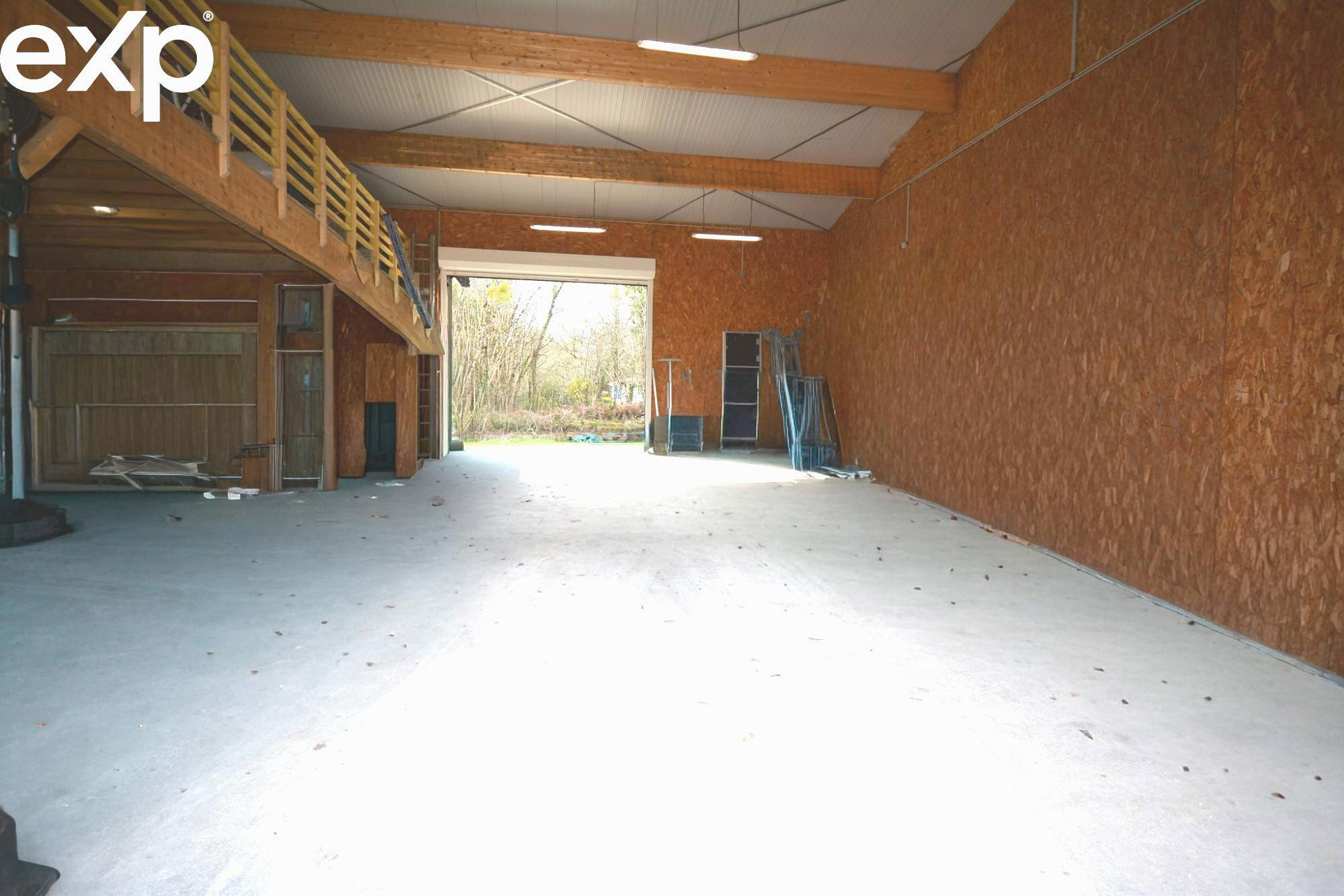 Immobilier pro à vendre à Targon