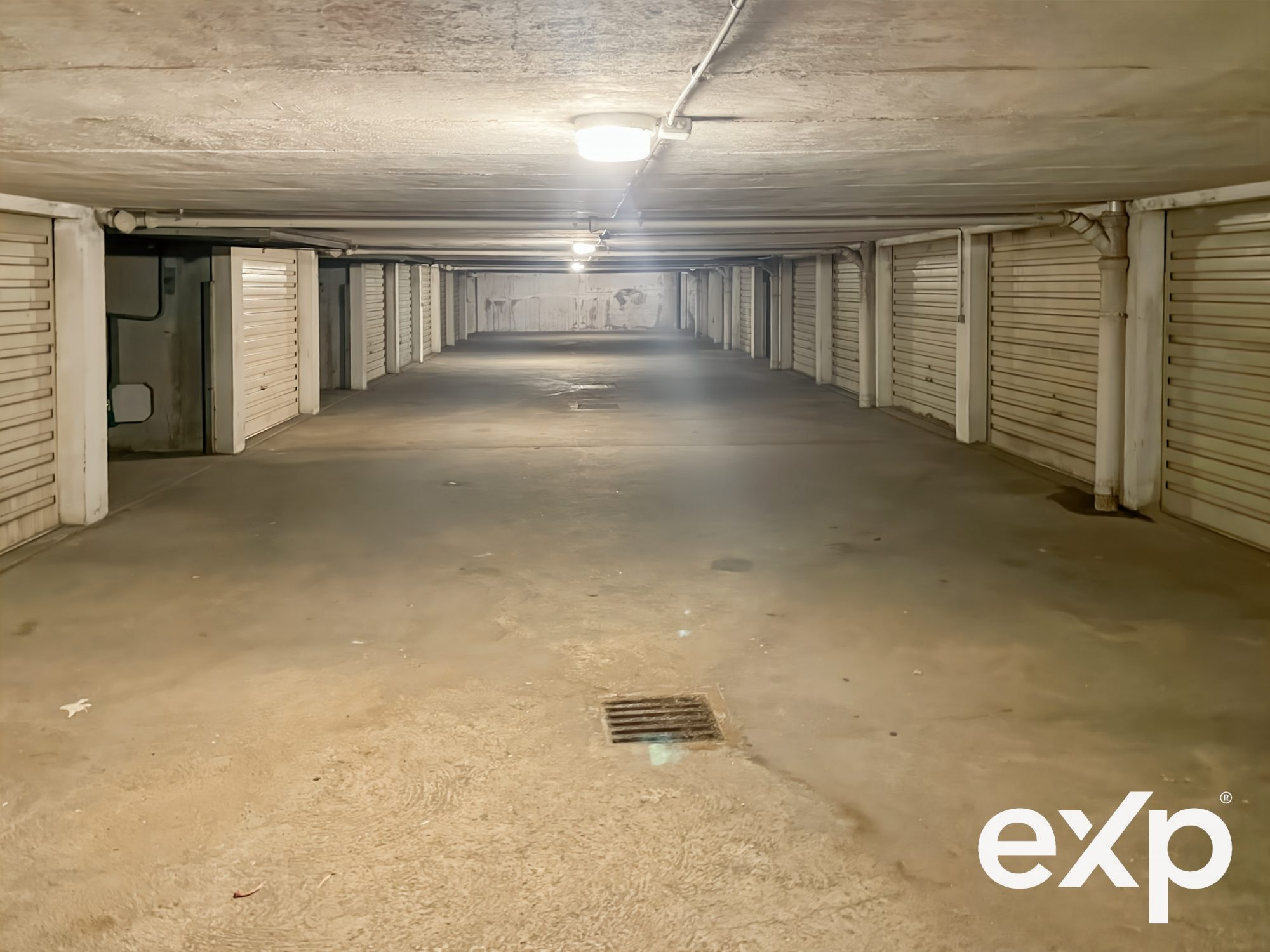Garage fermé au Chaprais-Tristan Bernard · à Besançon · 14 m² · 12 000 €