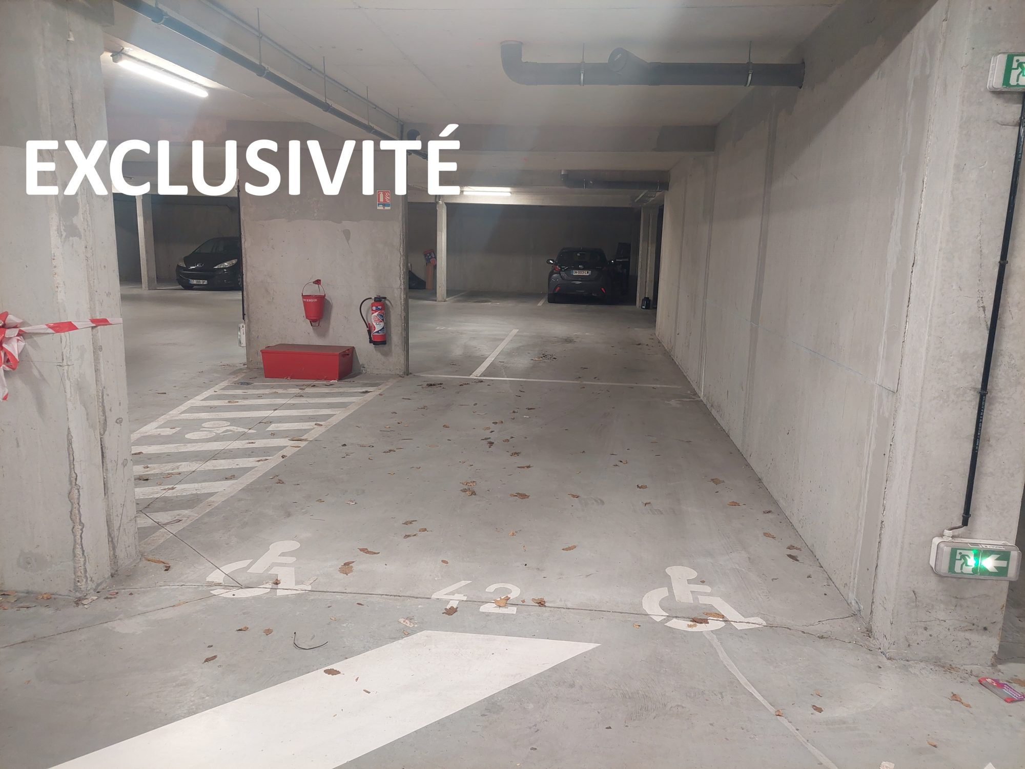 Place de parking PMR dans résidence récente TOURS Nord · 17 m² · 25 000 €