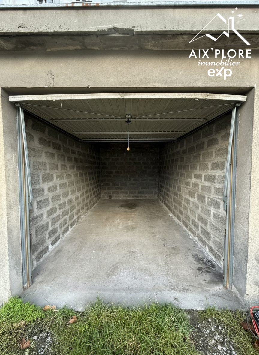 Garage sécurisé à Chambéry – 5 Av. Docteur Desfrançois 15,63 m² · 16 m² · 22 000 €
