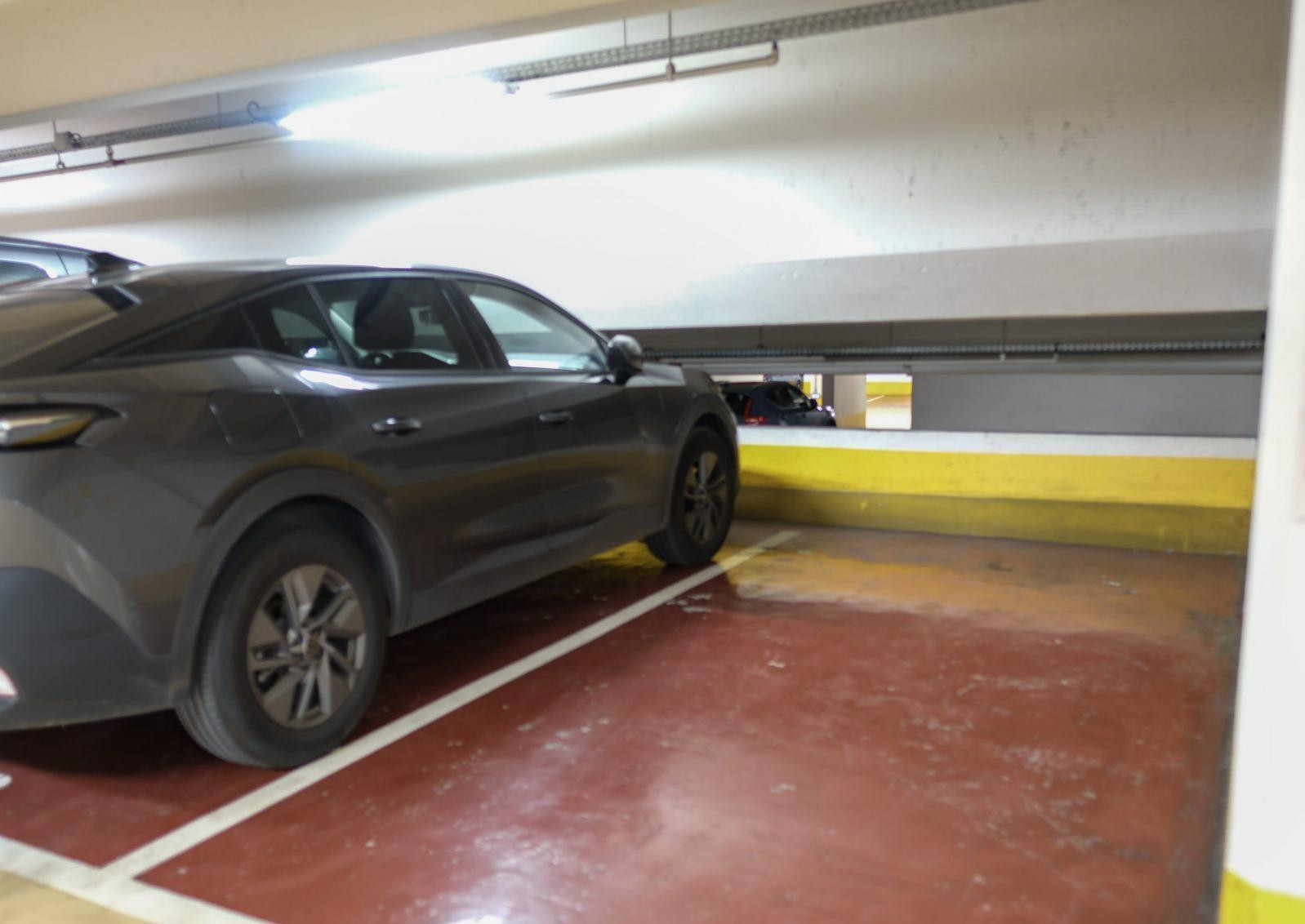Secure Parking Space of 12 m² – Italie 2 Shopping Center (Paris 13th) 3