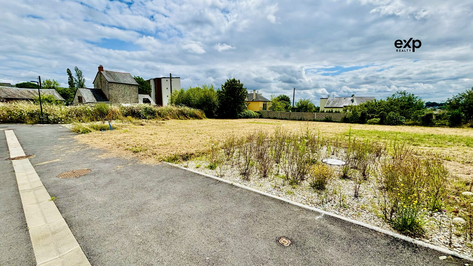Buildable Land of 629 m2 3