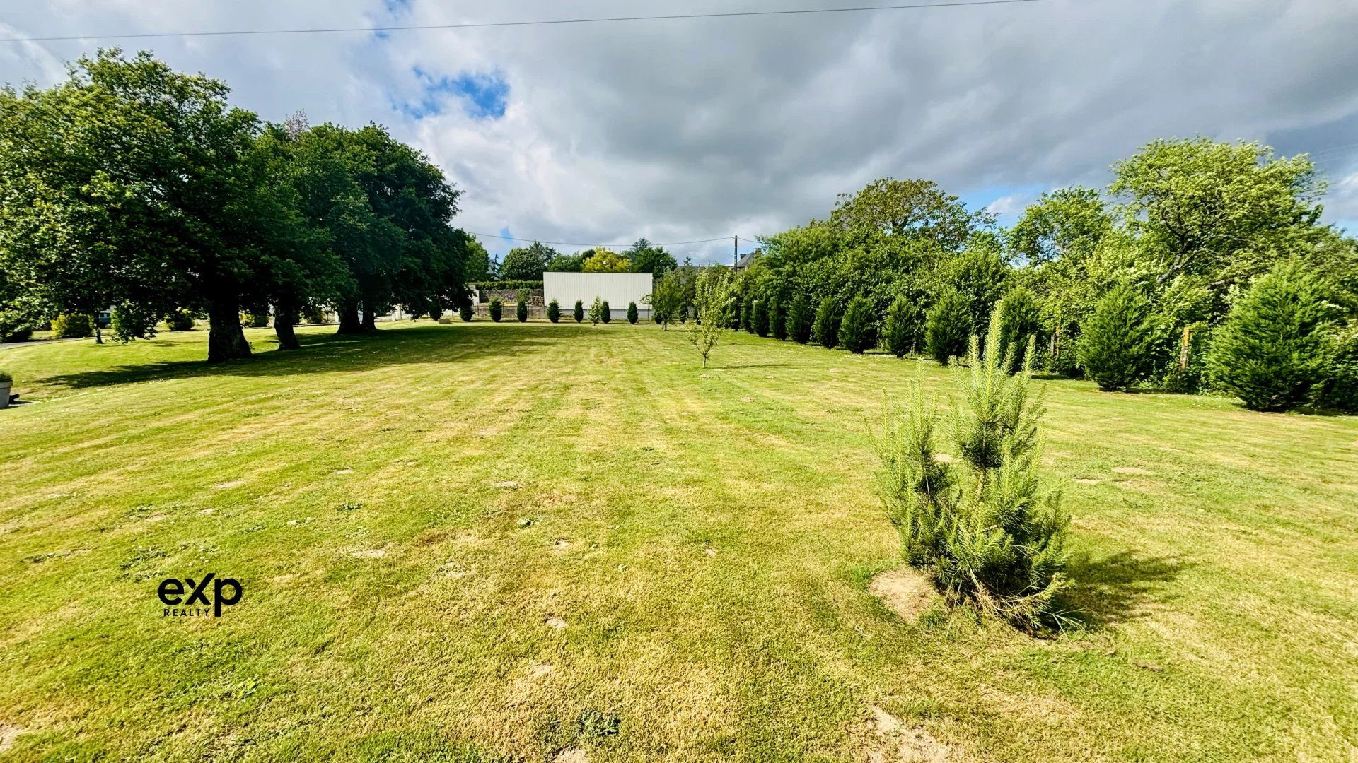 Land for sale in Juigné-des-Moutiers