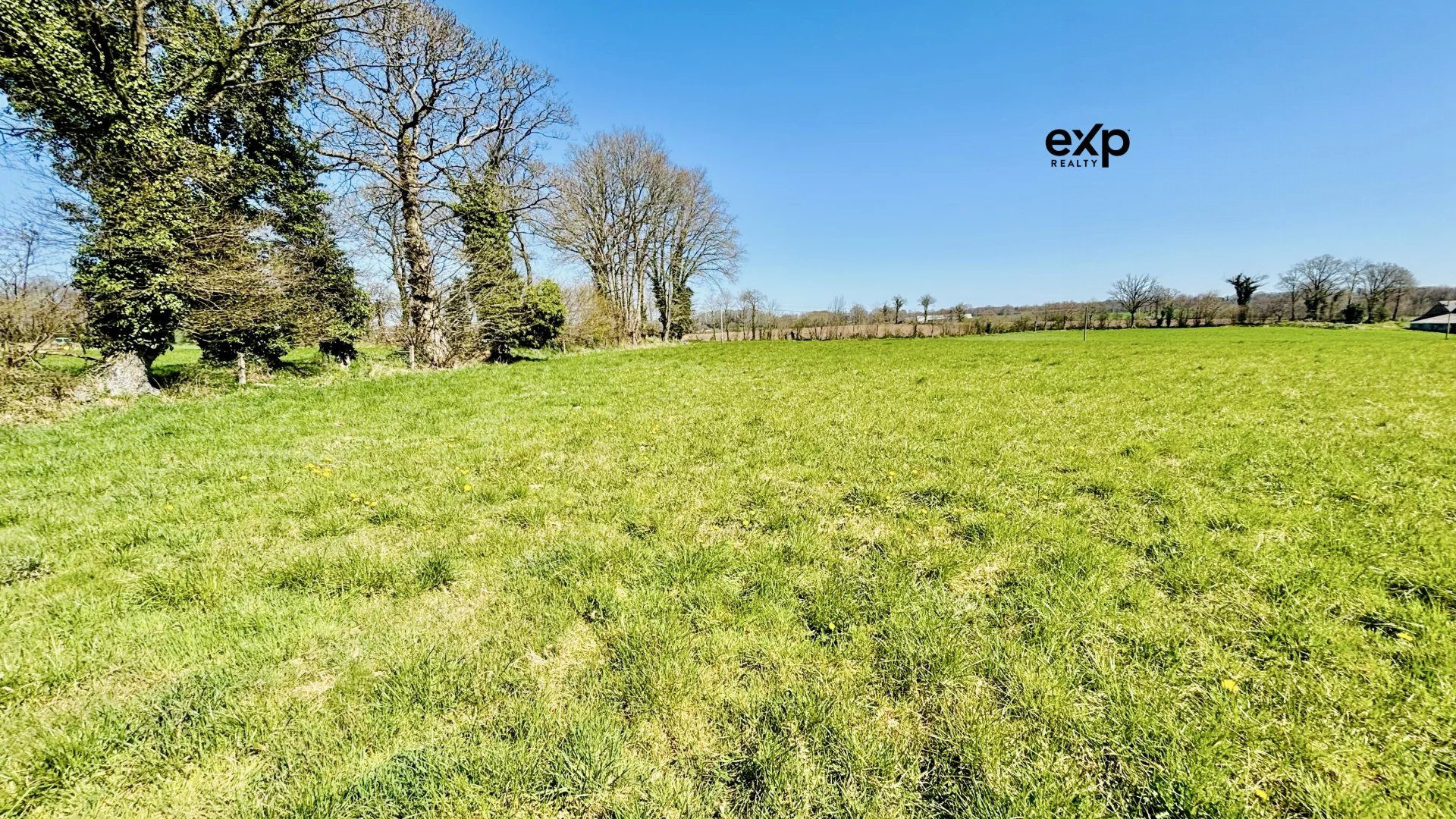 Terres Agricoles de 104130 m2 à MONTAUDIN (53220).