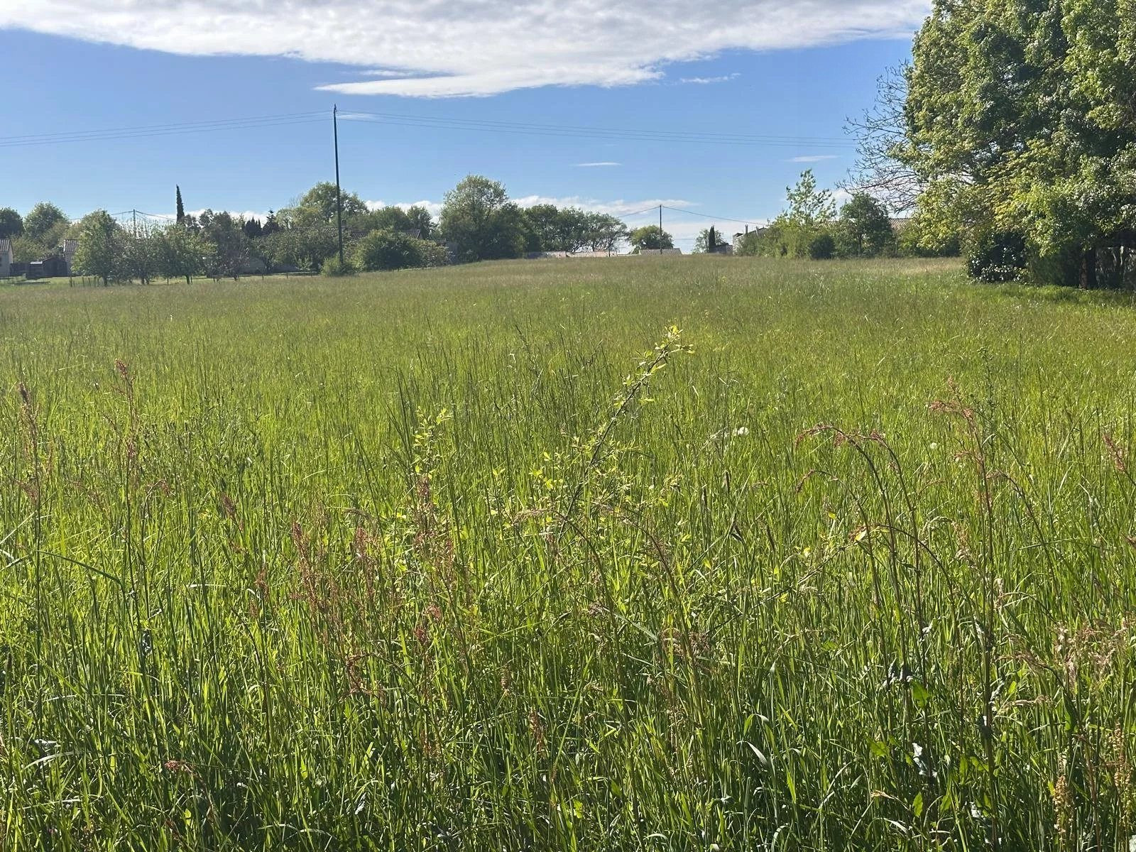 Terrain constructible au calme à Faux-en-Périgord