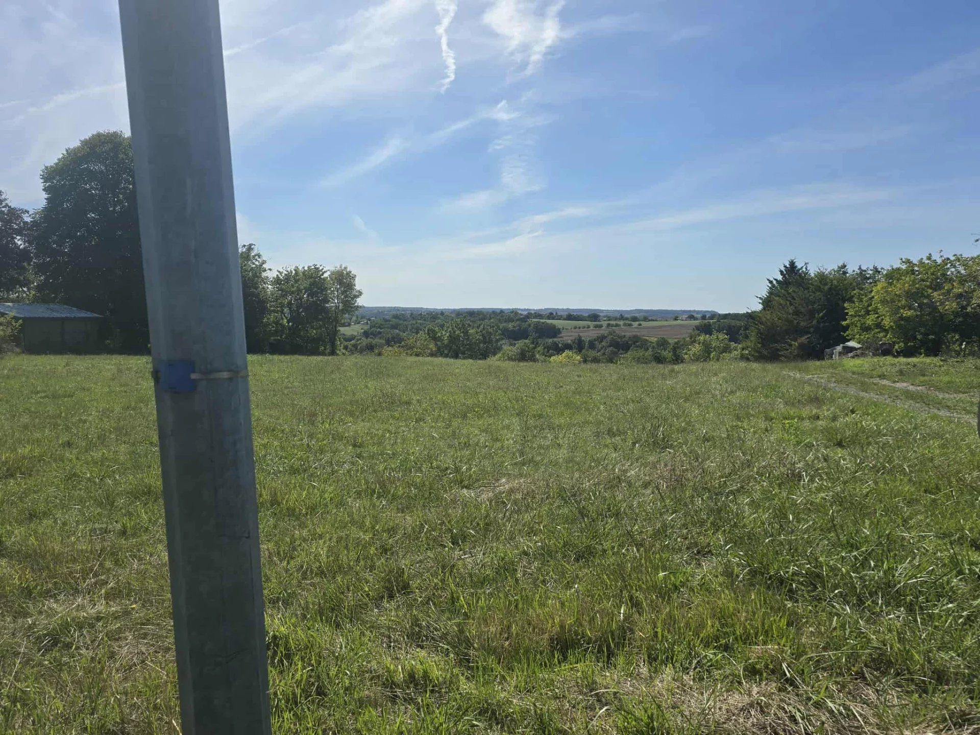 GREAT LOCATION AND BEAUTIFUL VIEW! 5