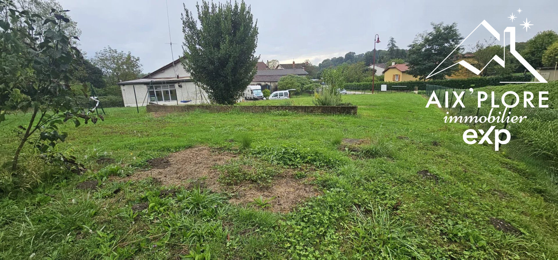 TERRAIN PLAT A BATIR 607 M2