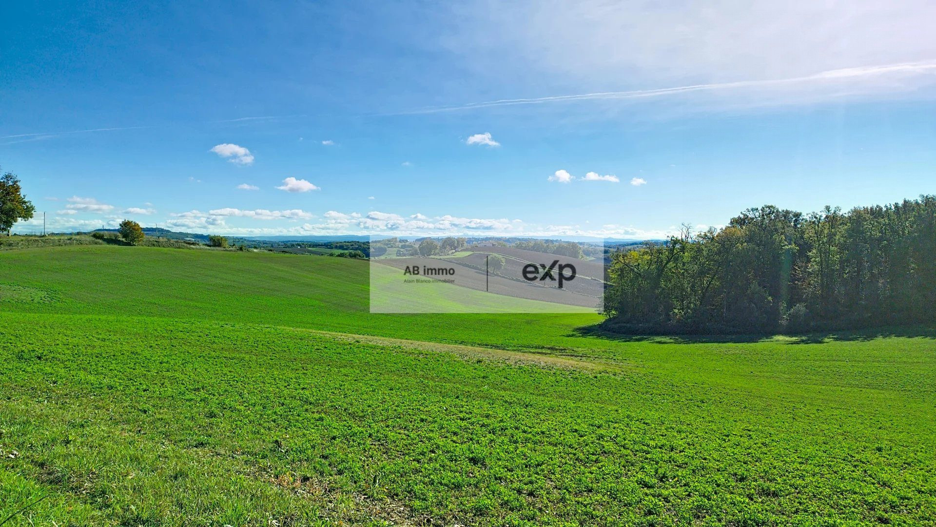 Terrain constructible 1279 m² avec vue dégagée – Molières (82)