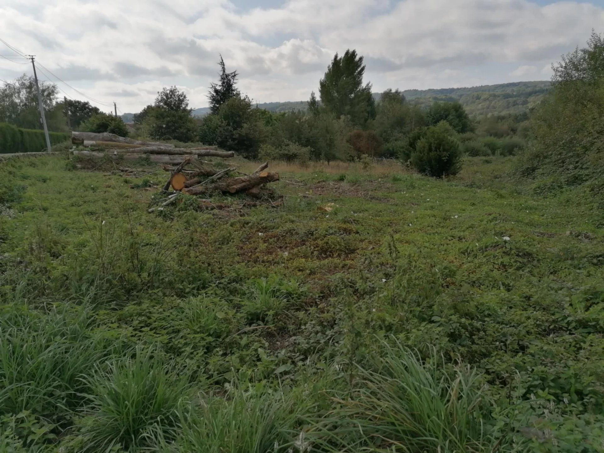 Terrain constructible de 1 434 m² à Châteauponsac