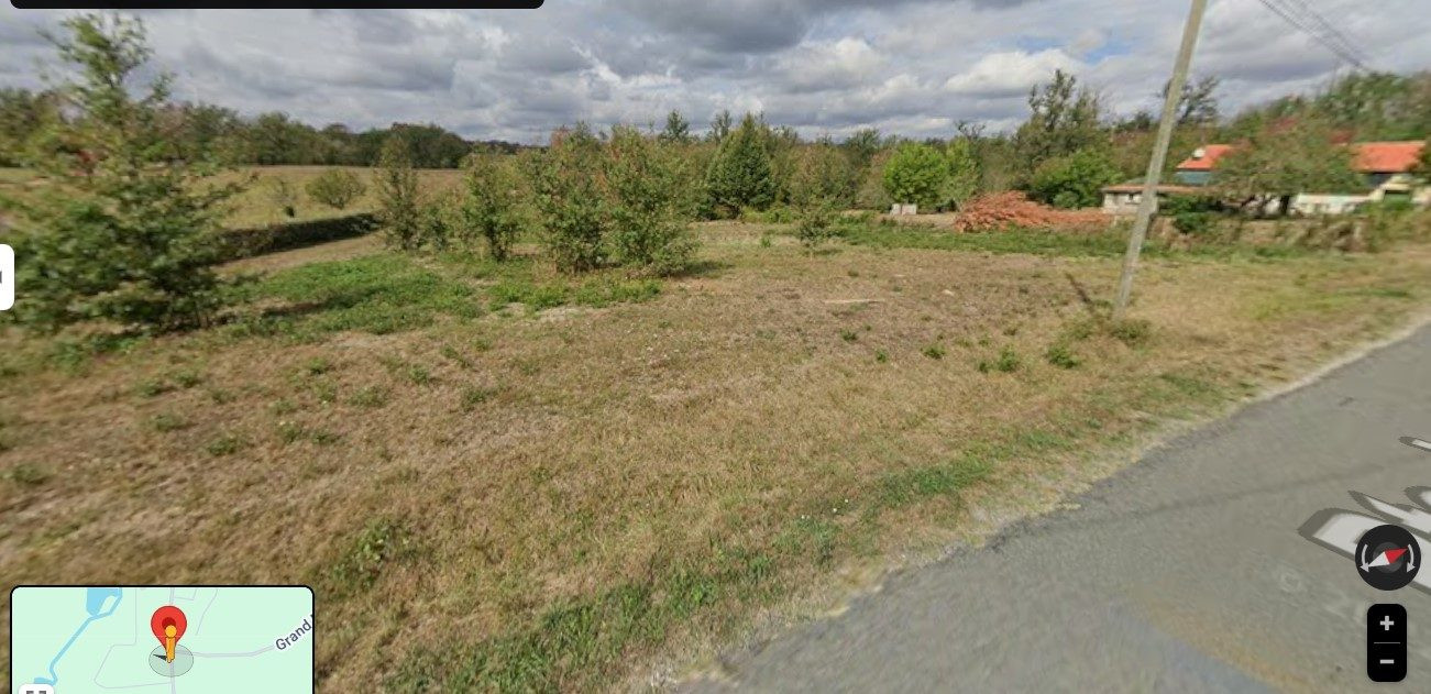Superbe terrain de 5337 m², 1909 m² constructible, au calme.