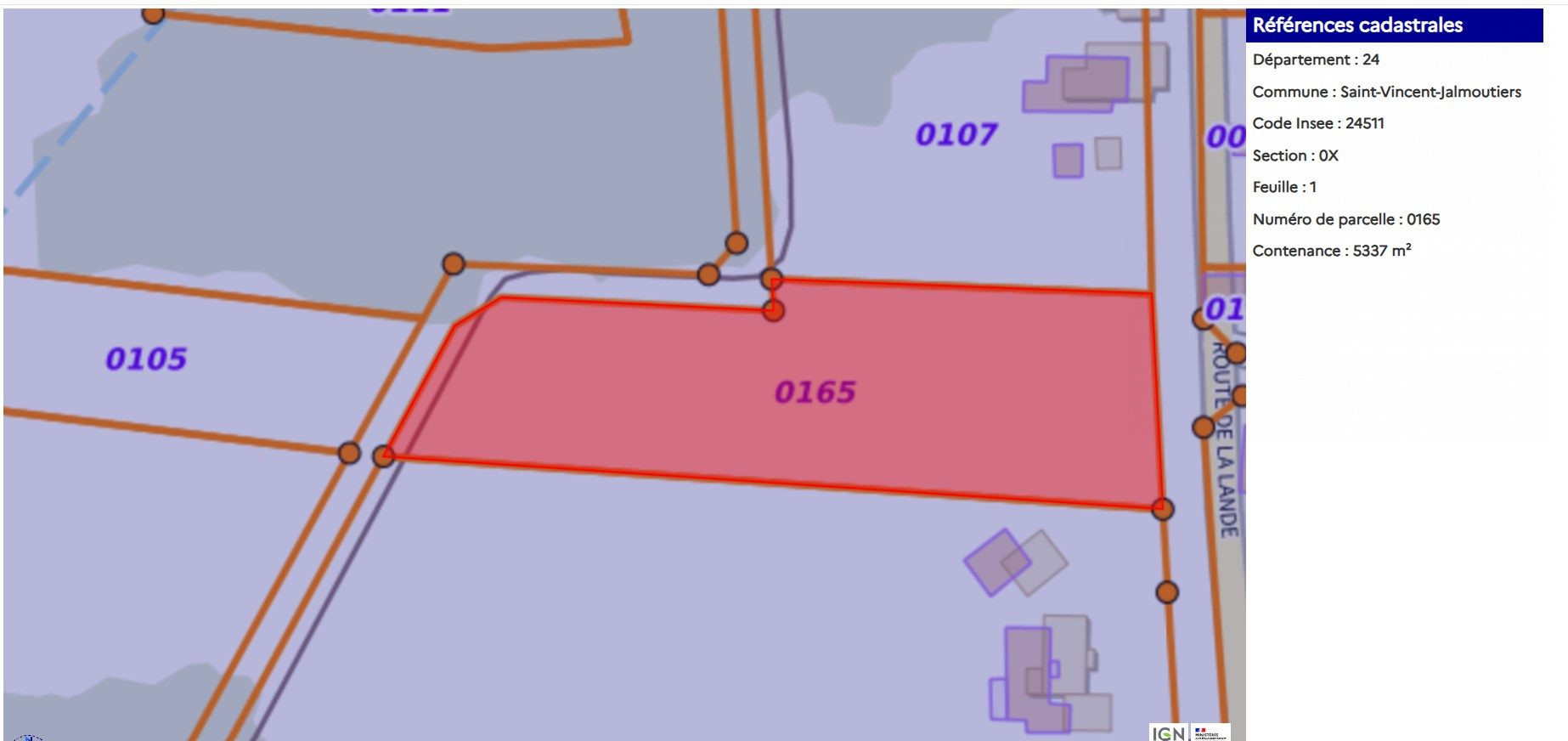 Superbe terrain de 5337 m², 1909 m² constructible, au calme.