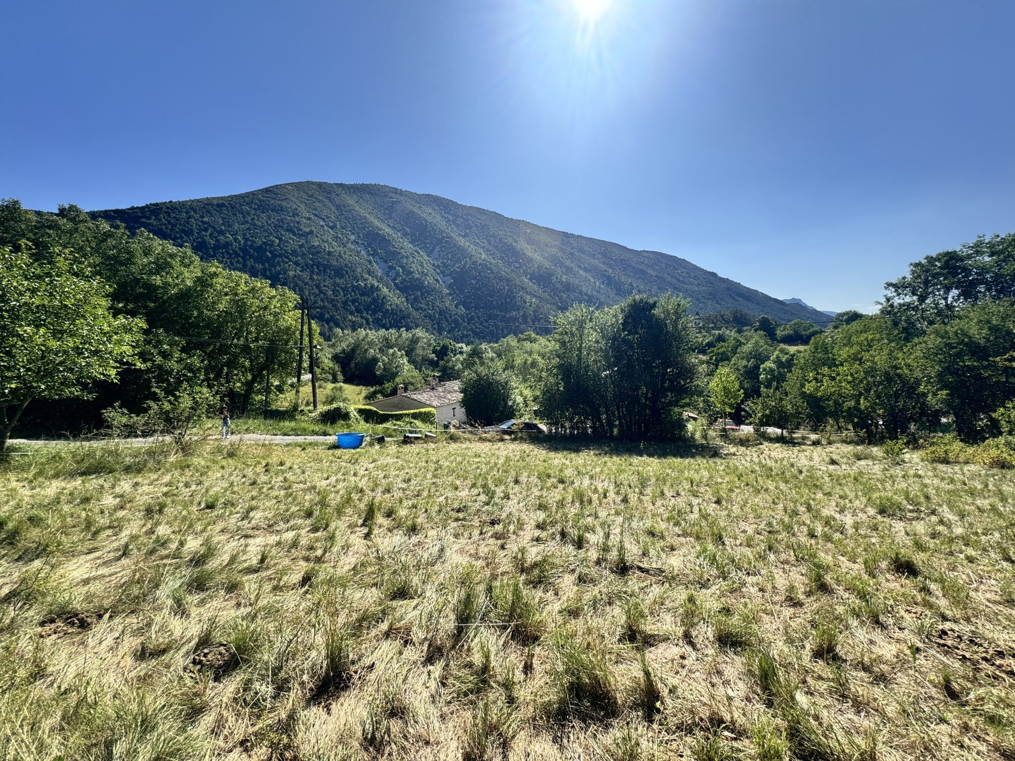 La garde , gorges du verdon , un terrain de 920 M2 costructible · 65 000 €