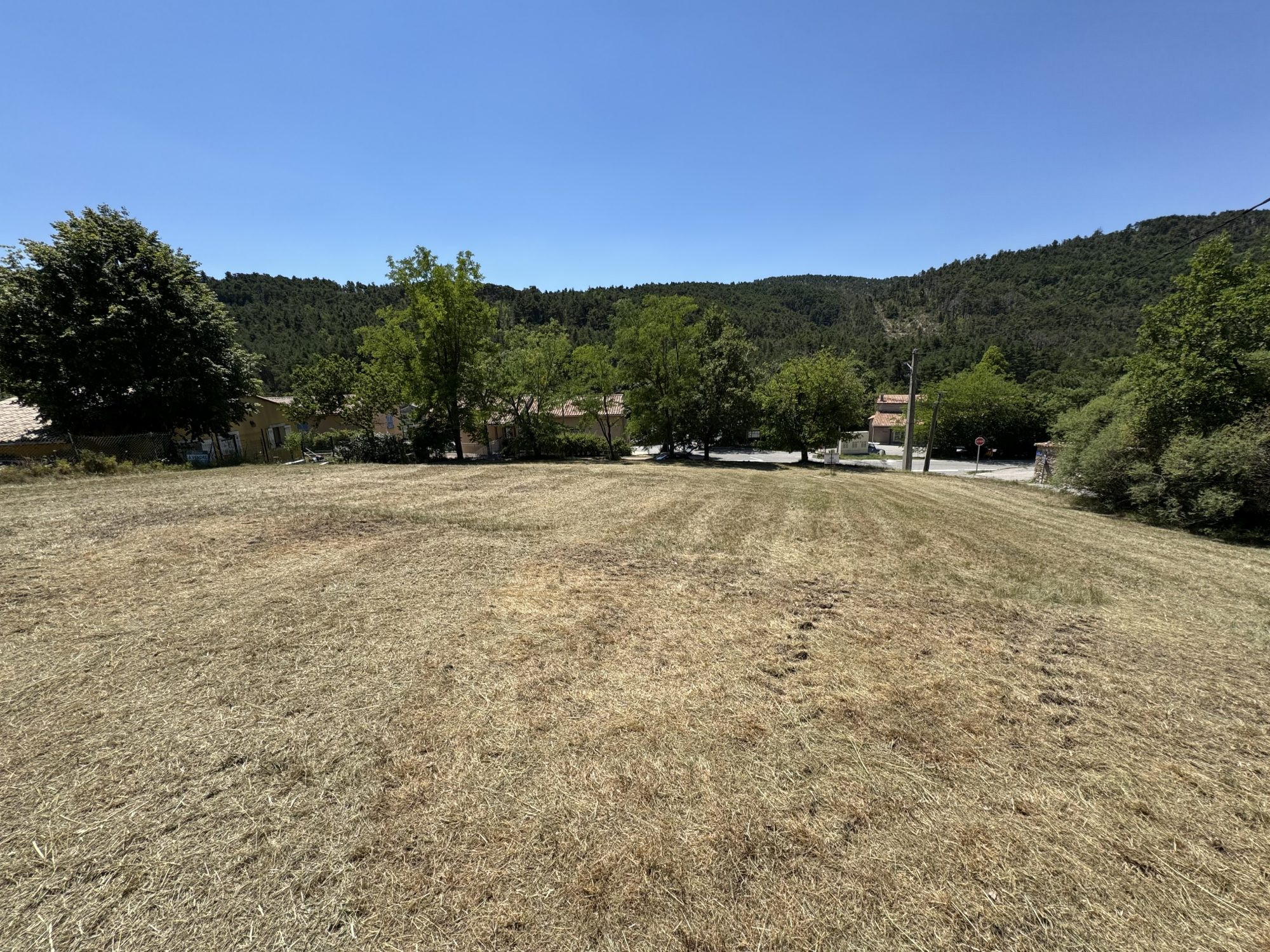 Terrain dans Peyroules