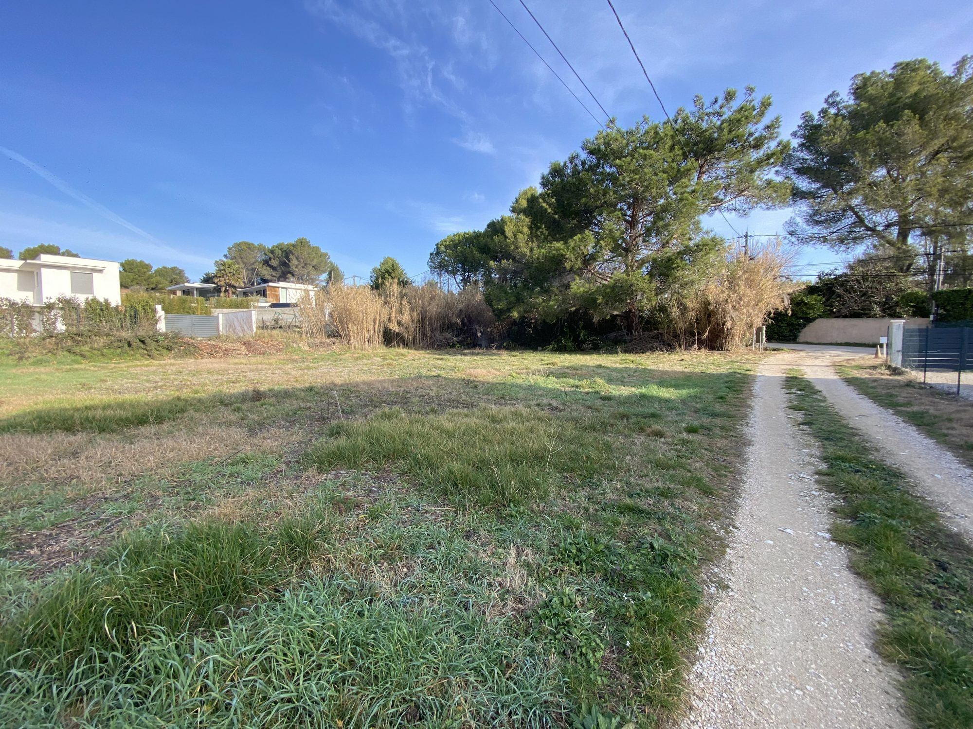 EXCLUSIVE – Buildable Land of 942 m² in Ventabren (Aix Countryside) 3
