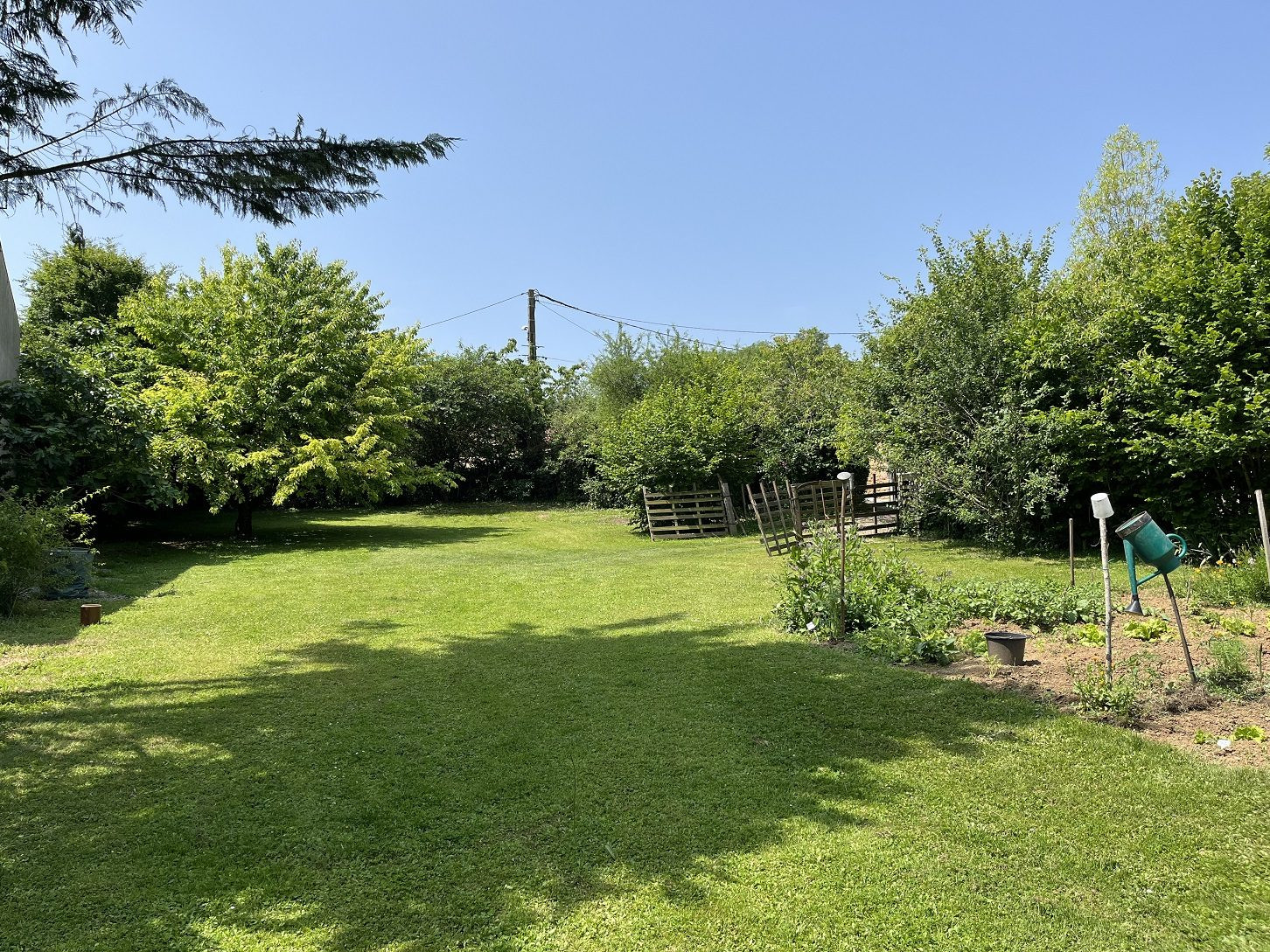 Terrain 1480 m² · à Igé · 1 480 m² · 75 000 €