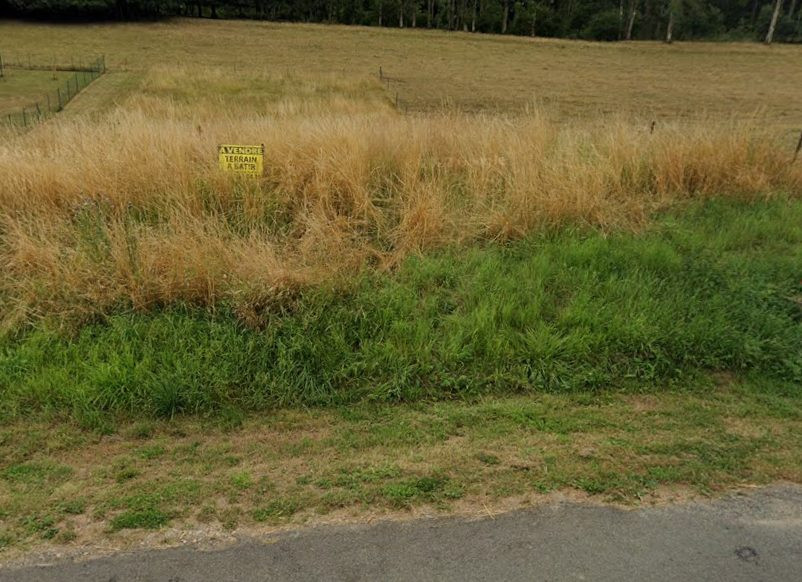 Terrain dans Sapogne-et-Feuchères · 33 000 €