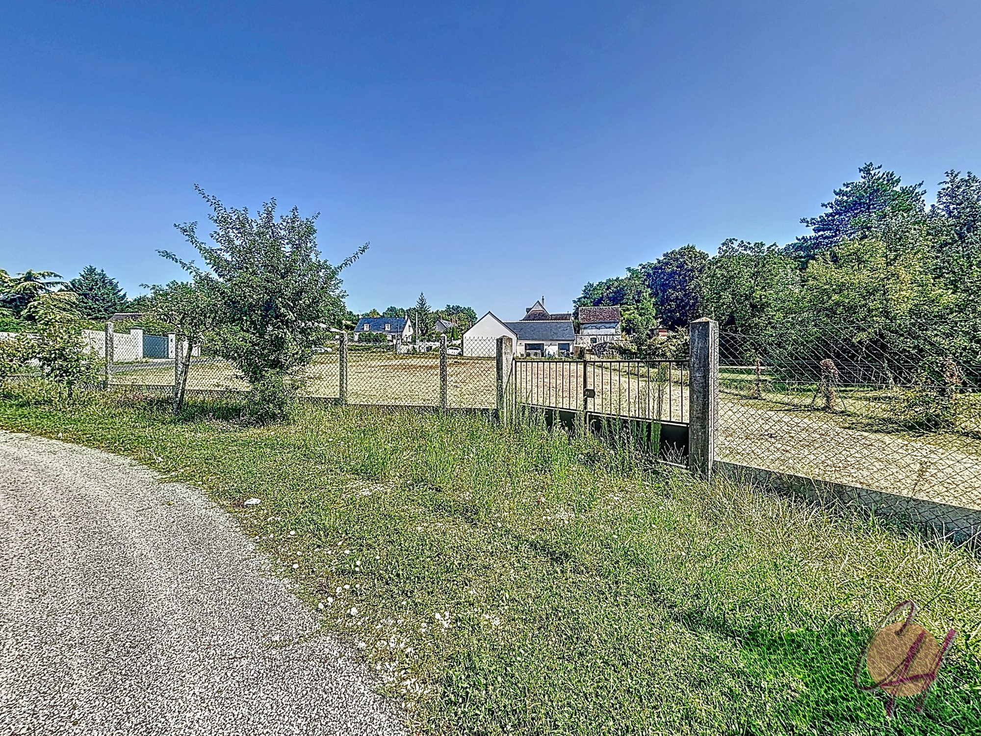 Terrain à vendre à Dierre