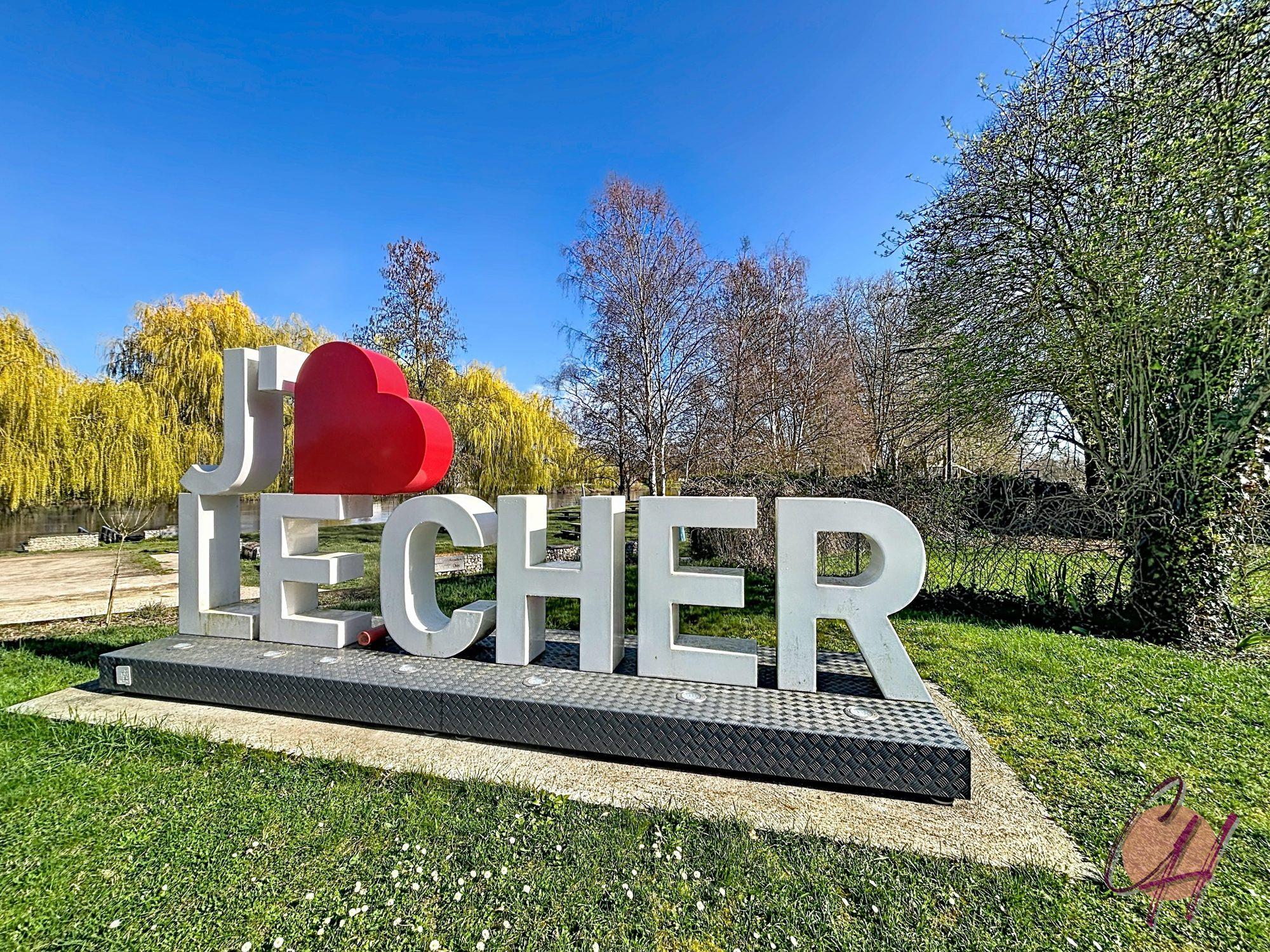 Buildable Land 424 m² – Ground Coverage 127 m² – Free Builder – Véretz – Close to Tours 5