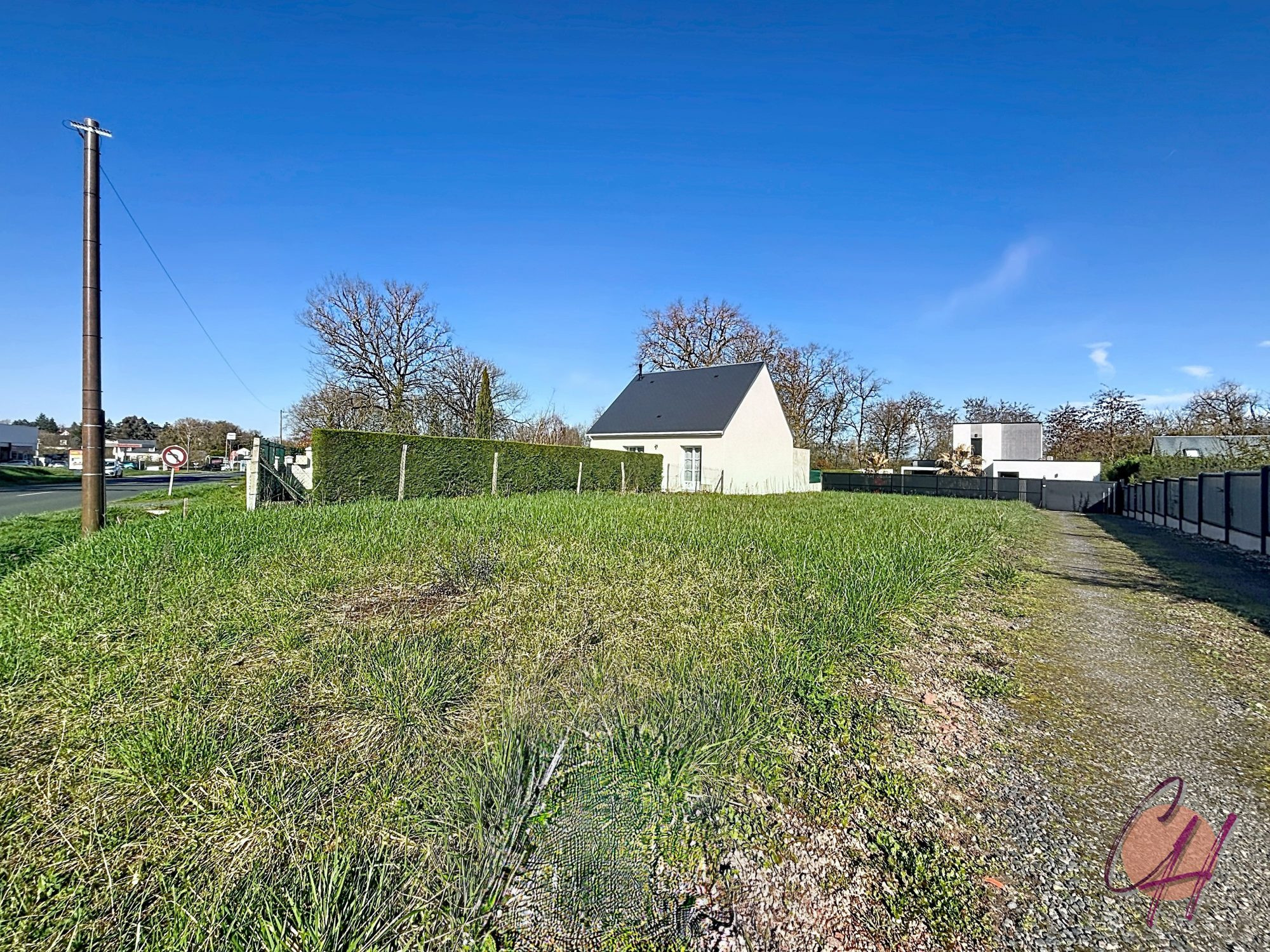 Buildable Land 424 m² – Ground Coverage 127 m² – Free Builder – Véretz – Close to Tours 2