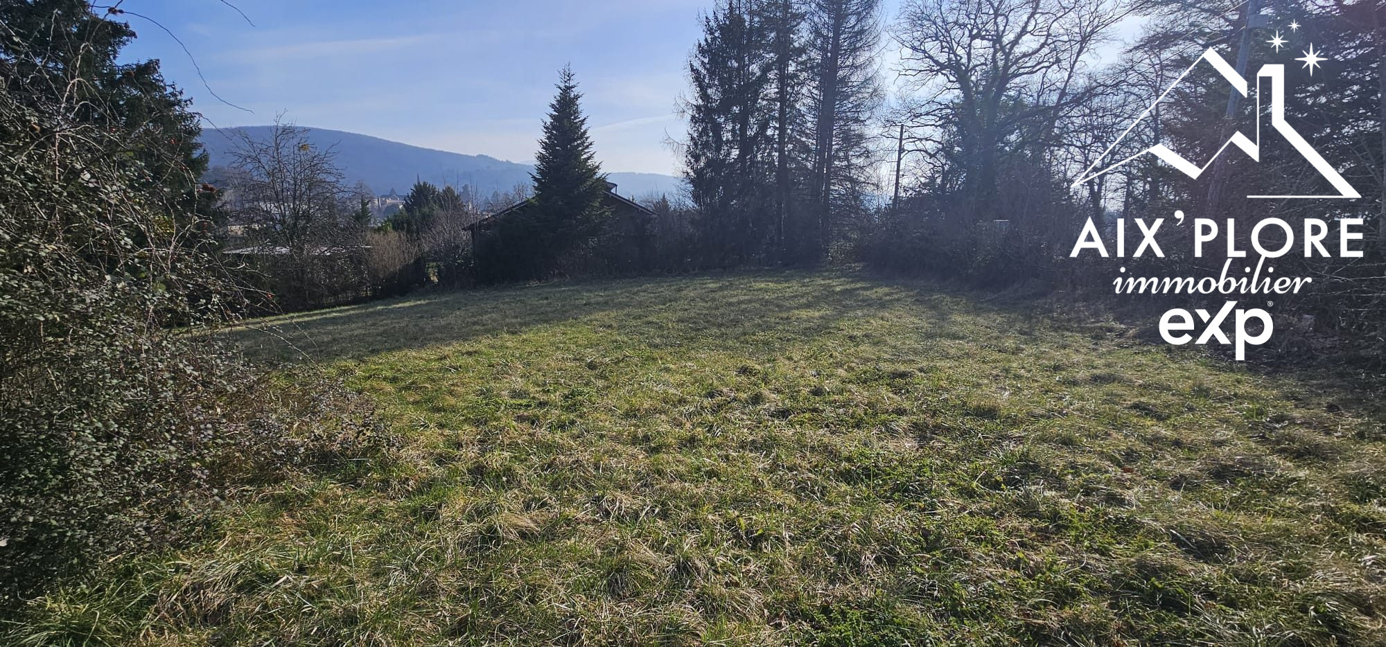 TERRAIN 610M2 VUE DEGAGEE