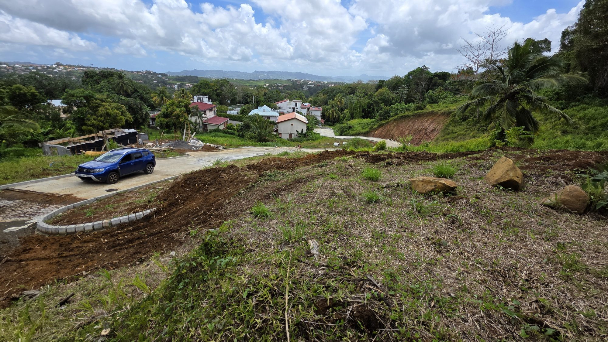 BUILDABLE AND SERVICED LAND 4